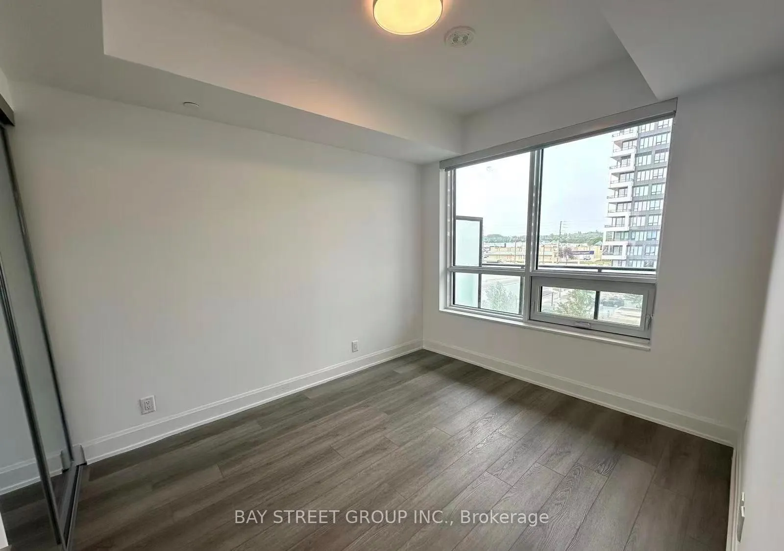 Photo 10 of Unit 2109, 8 Water Walk Drive, Markham, Unionville — HOMEH