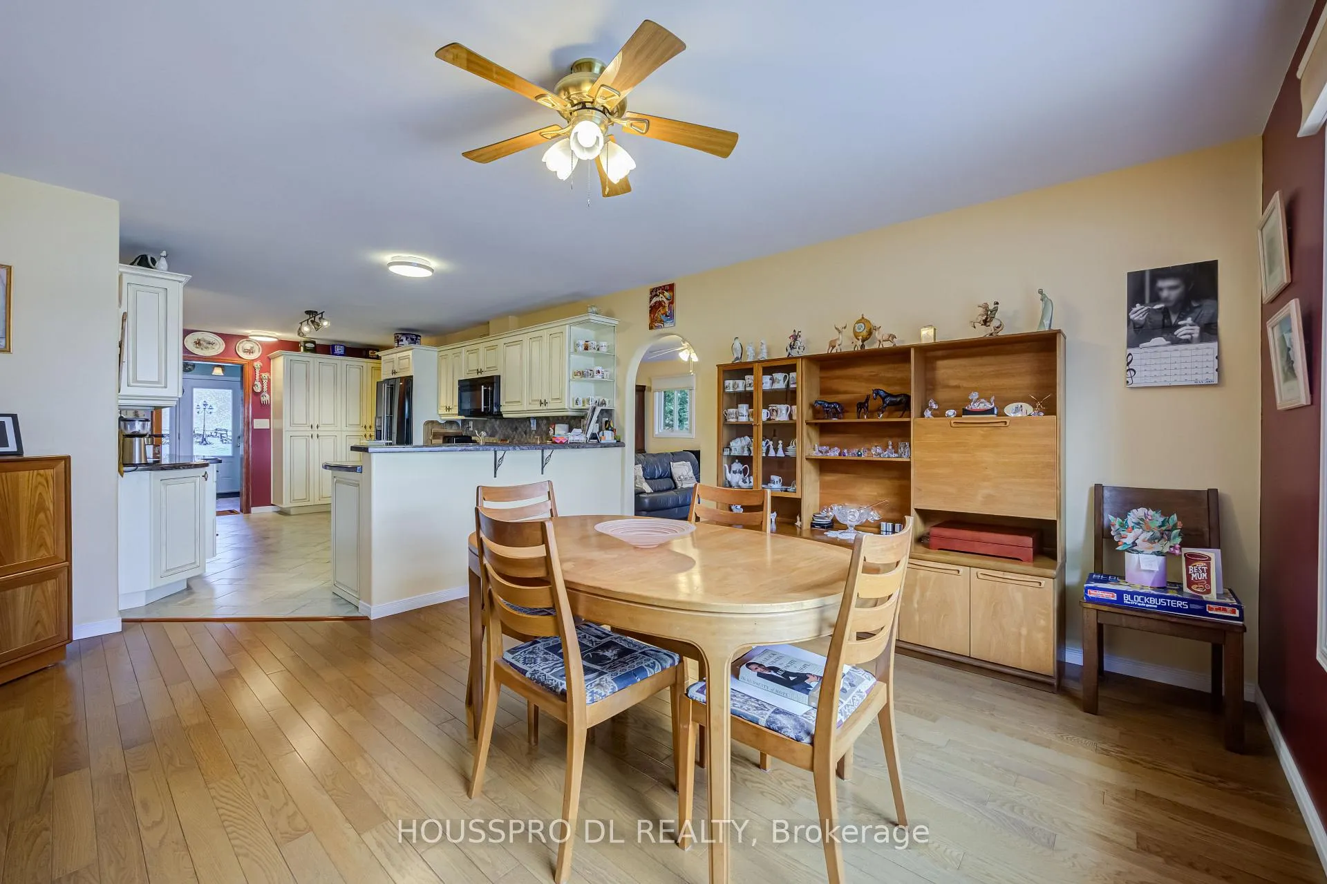 Photo 15 of 2683 Lakeshore Road E, Oro-Medonte, Rural Oro-Medonte — HOMEH