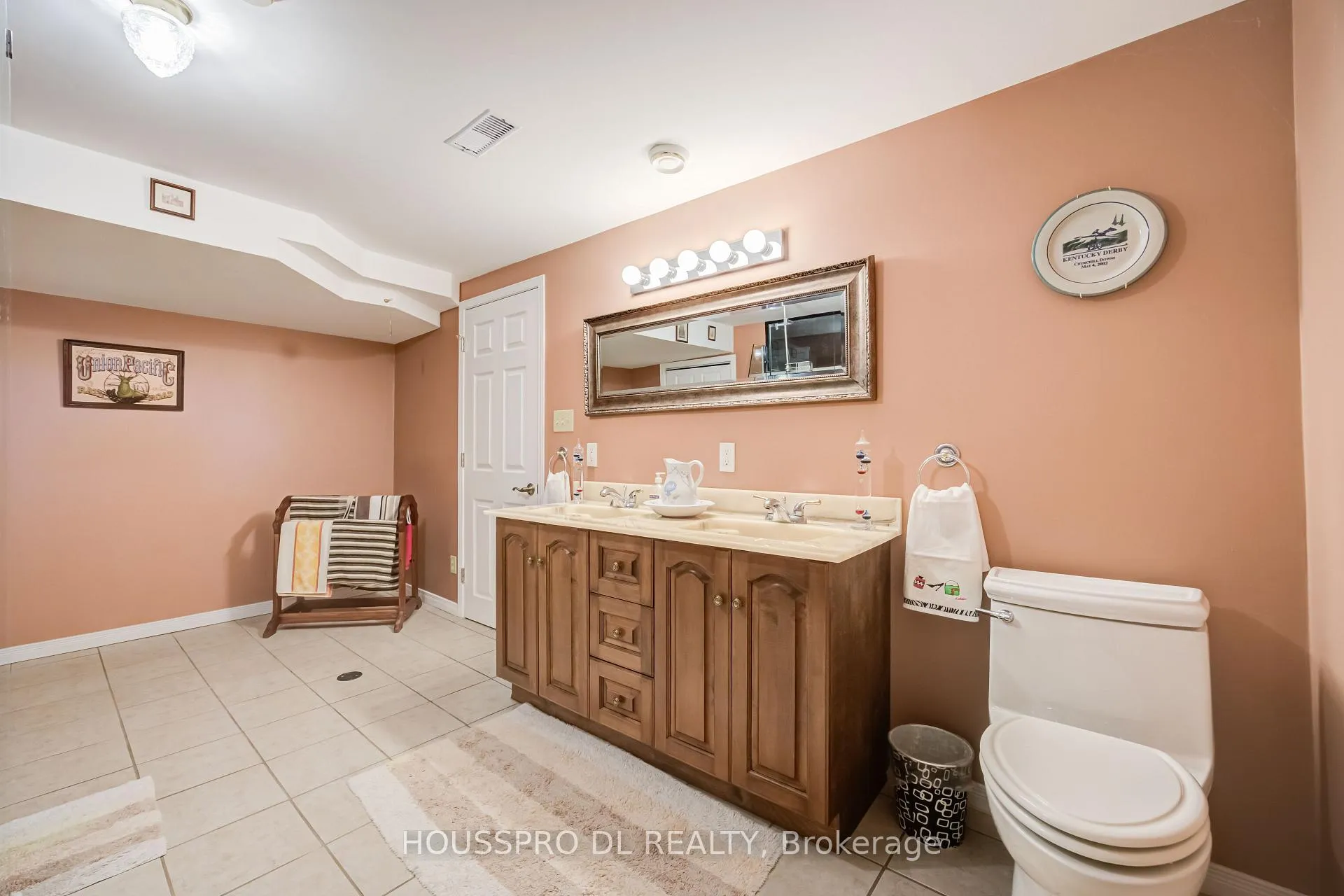 Photo 36 of 2683 Lakeshore Road E, Oro-Medonte, Rural Oro-Medonte — HOMEH