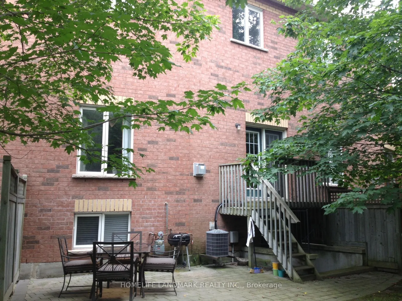 Photo 2 of 37 Michael Way, Markham, Buttonville — HOMEH