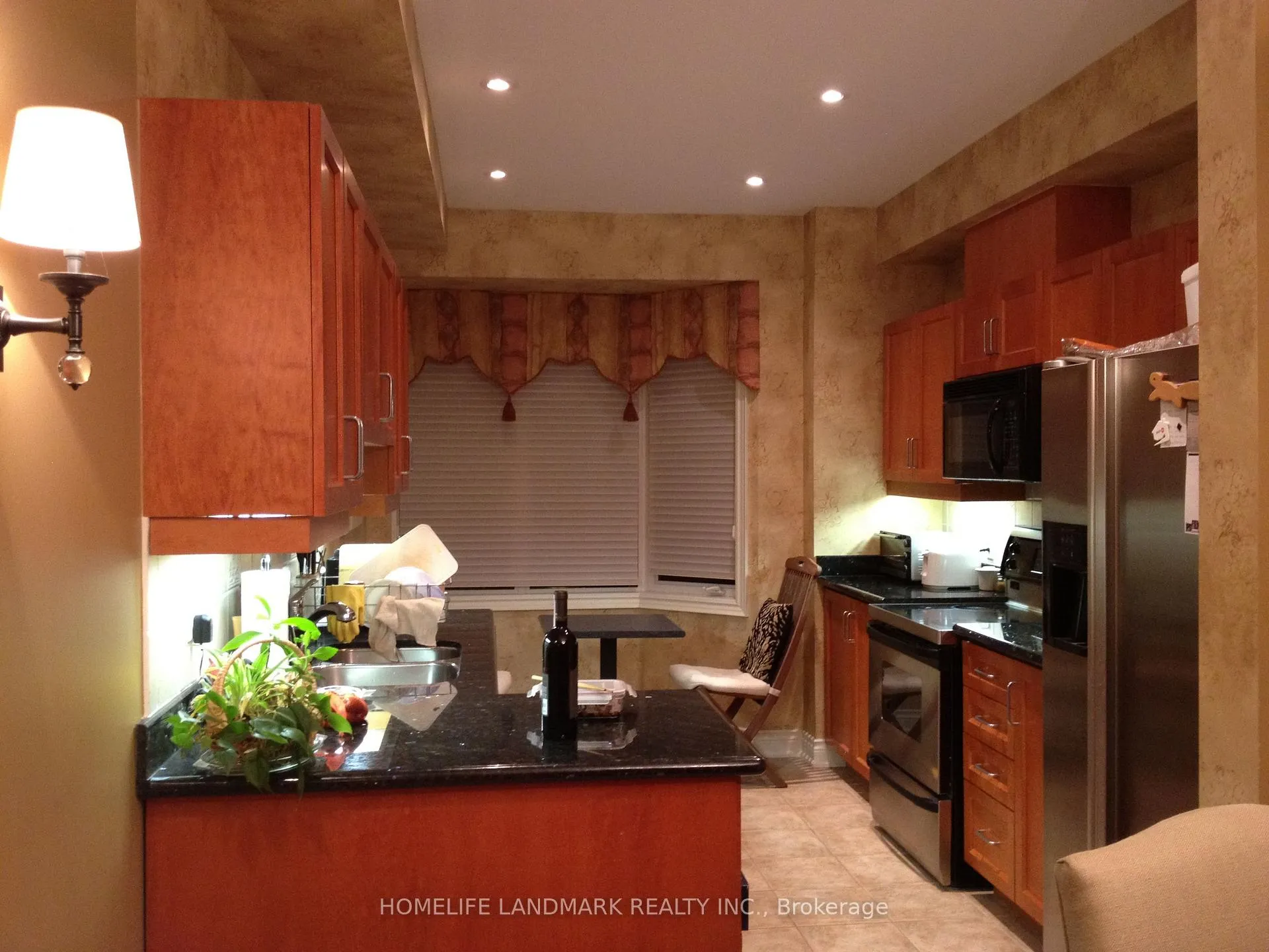 Photo 11 of 37 Michael Way, Markham, Buttonville — HOMEH
