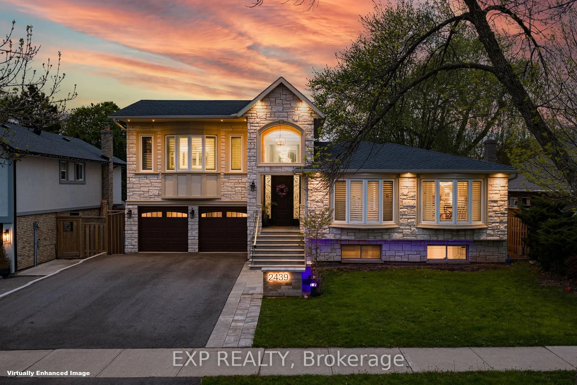Photo 2 of 2439 Bridge Road, Oakville, West — HOMEH