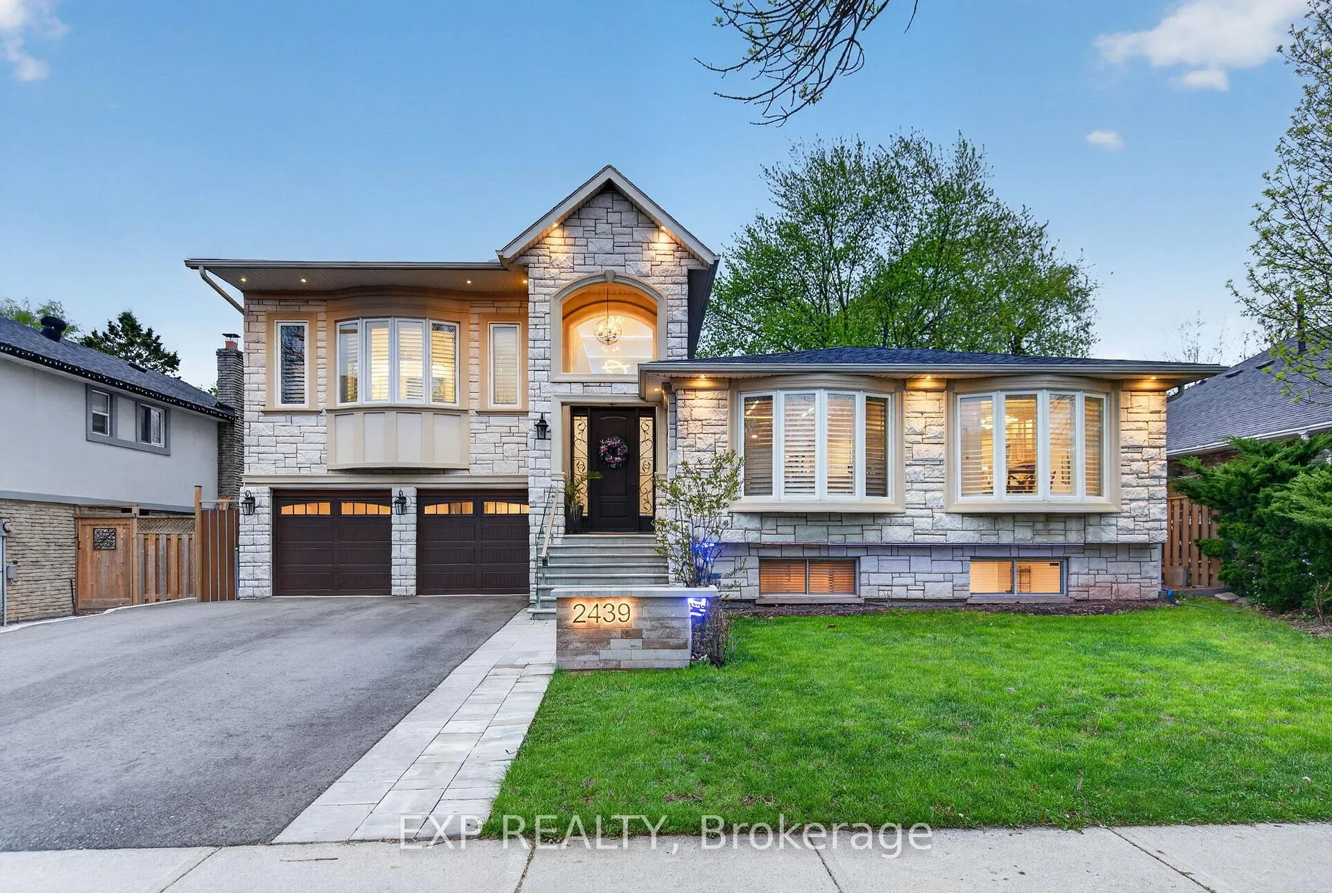Photo 4 of 2439 Bridge Road, Oakville, West — HOMEH