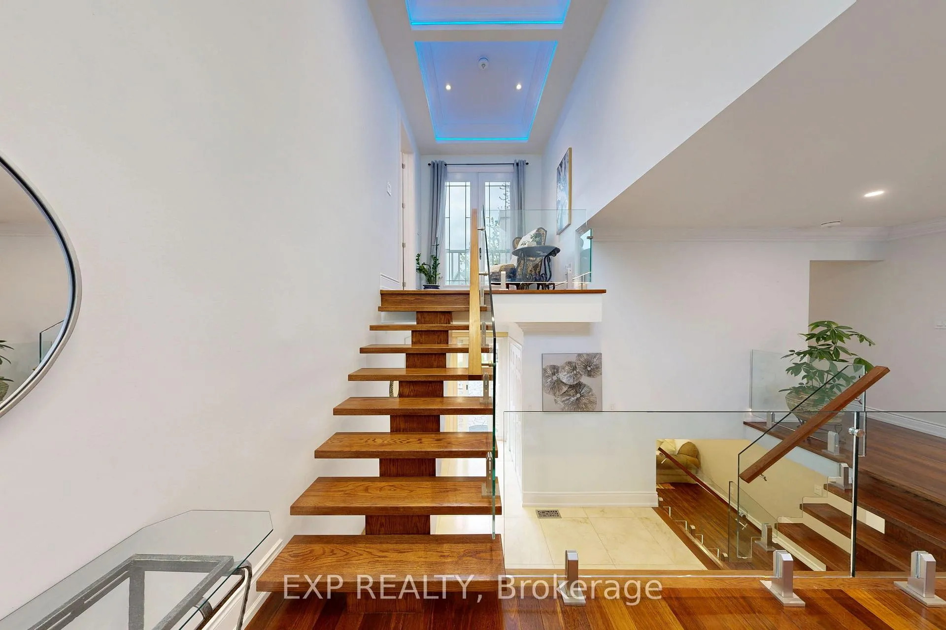 Photo 6 of 2439 Bridge Road, Oakville, West — HOMEH