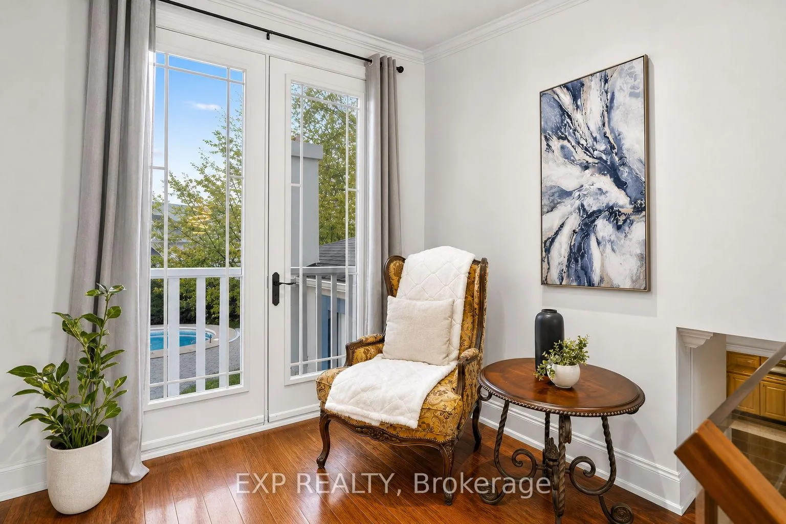 Photo 7 of 2439 Bridge Road, Oakville, West — HOMEH