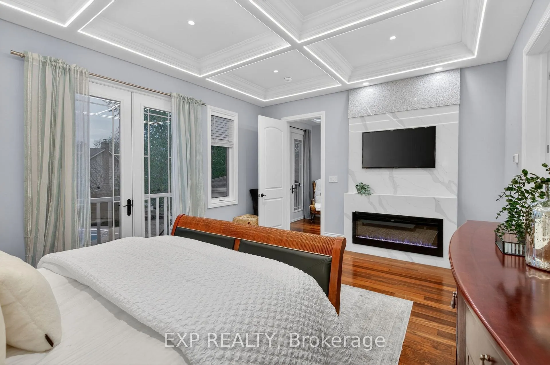 Photo 9 of 2439 Bridge Road, Oakville, West — HOMEH