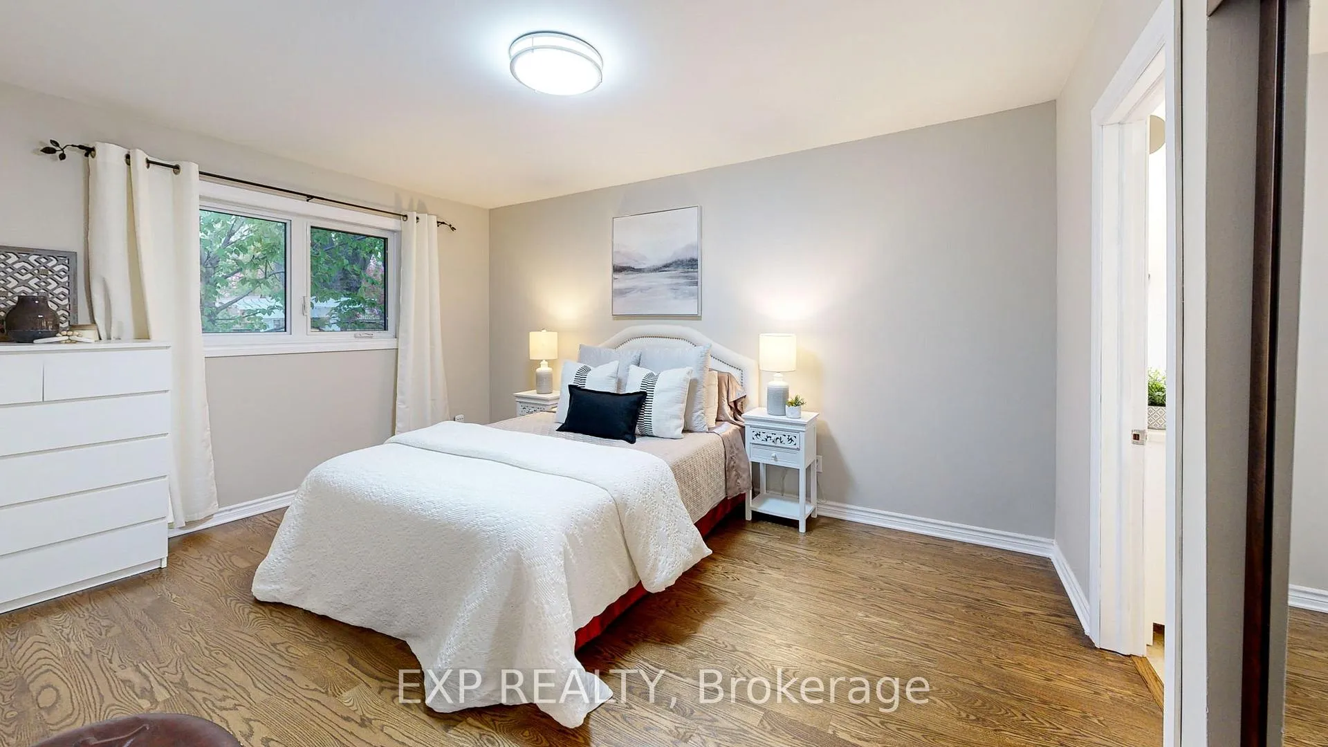 Photo 23 of 2439 Bridge Road, Oakville, West — HOMEH