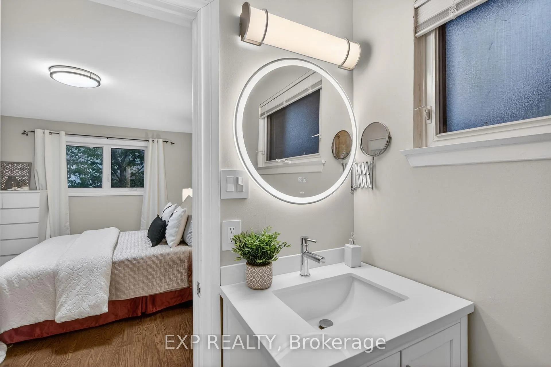 Photo 25 of 2439 Bridge Road, Oakville, West — HOMEH