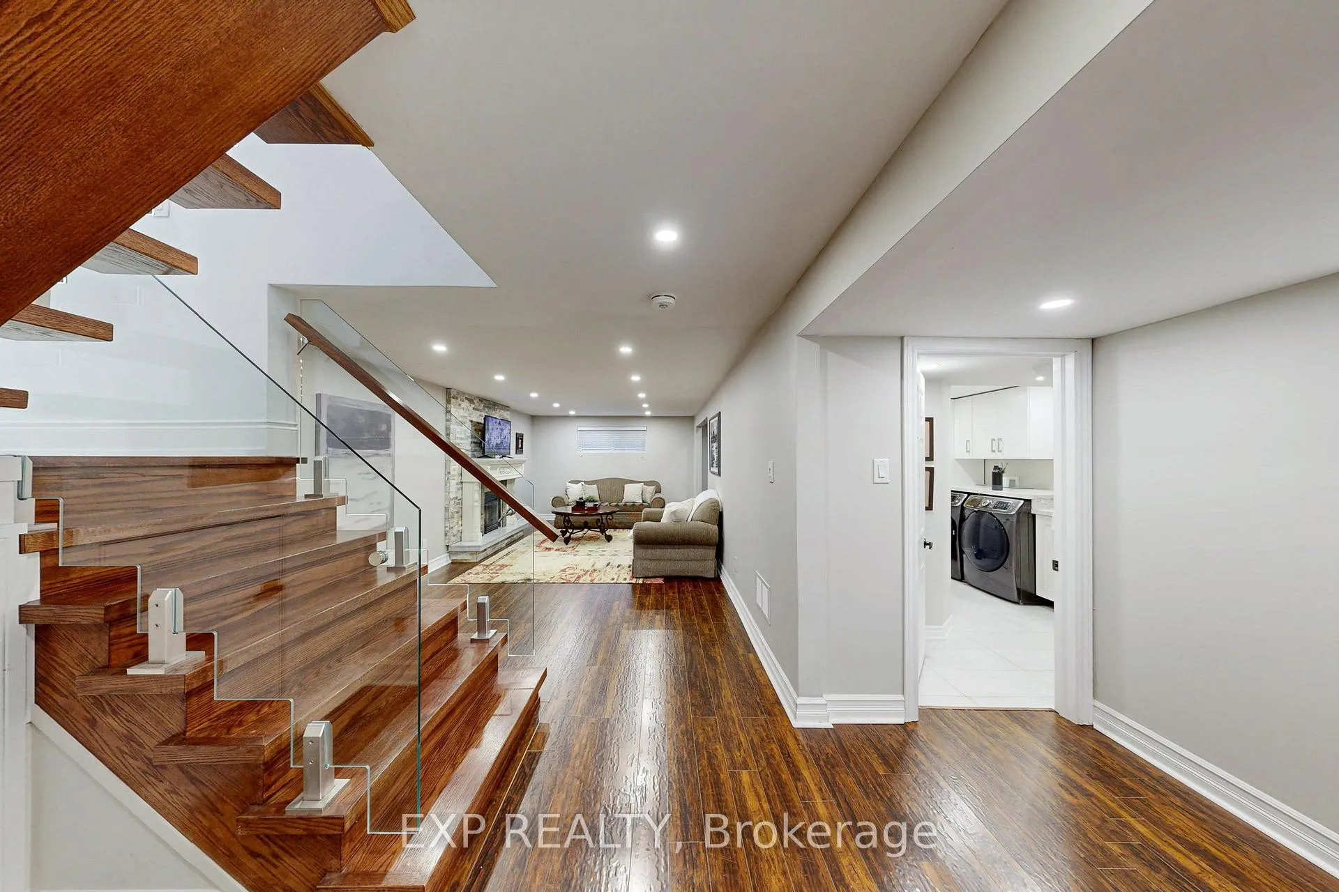 Photo 31 of 2439 Bridge Road, Oakville, West — HOMEH