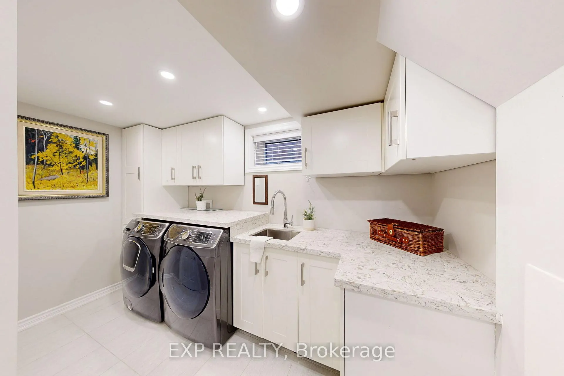 Photo 32 of 2439 Bridge Road, Oakville, West — HOMEH