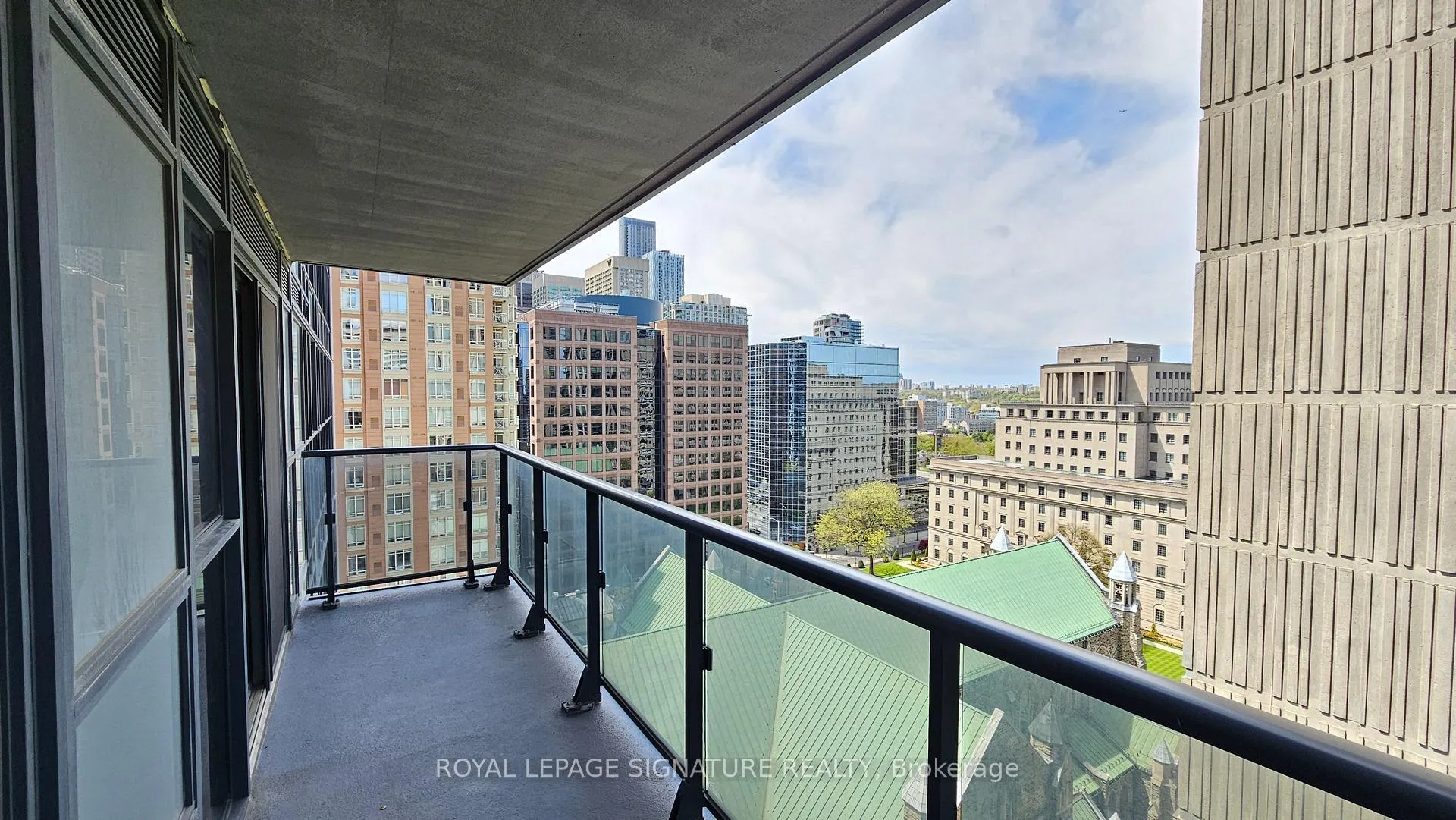 Photo 14 of Unit 1810, 28 Ted Rogers Way, Toronto, Church-Yonge Corridor — HOMEH