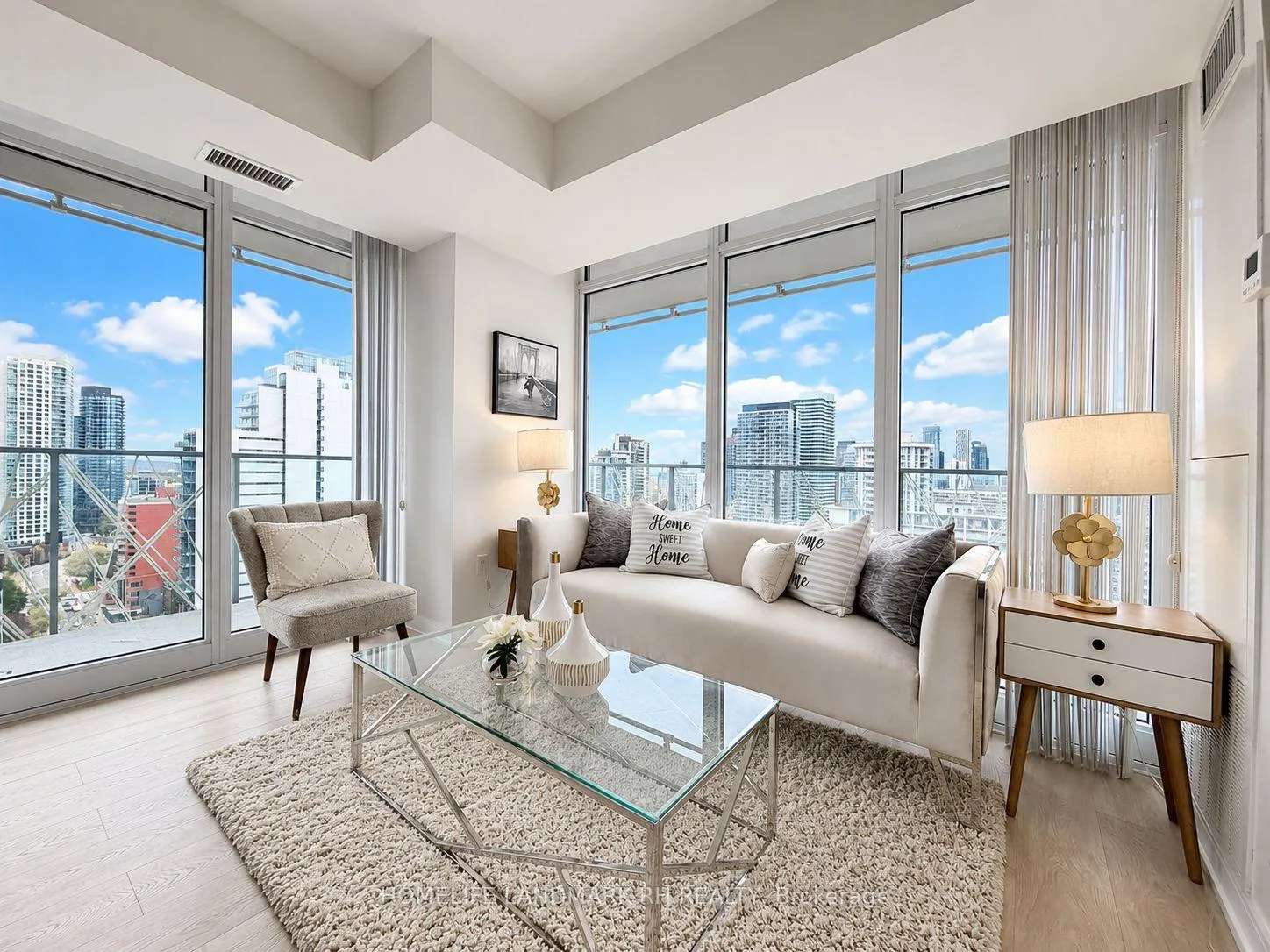 Photo 3 of Unit 2608, 50 Wellesley Street E, Toronto, Church-Yonge Corridor — HOMEH