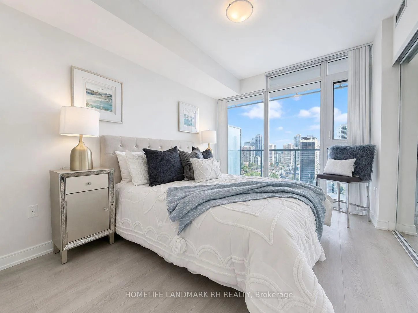 Photo 8 of Unit 2608, 50 Wellesley Street E, Toronto, Church-Yonge Corridor — HOMEH