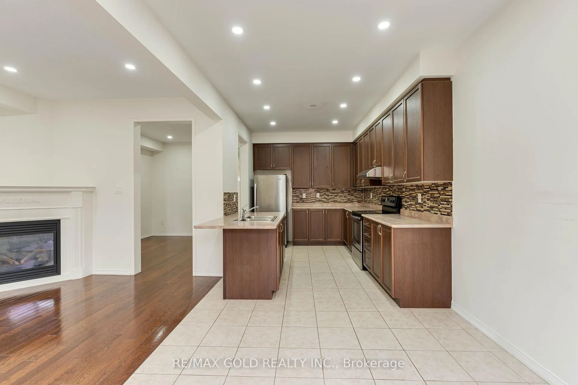 Photo 10 of 49 Pentonville Road, Brampton, Sandringham-Wellington — HOMEH