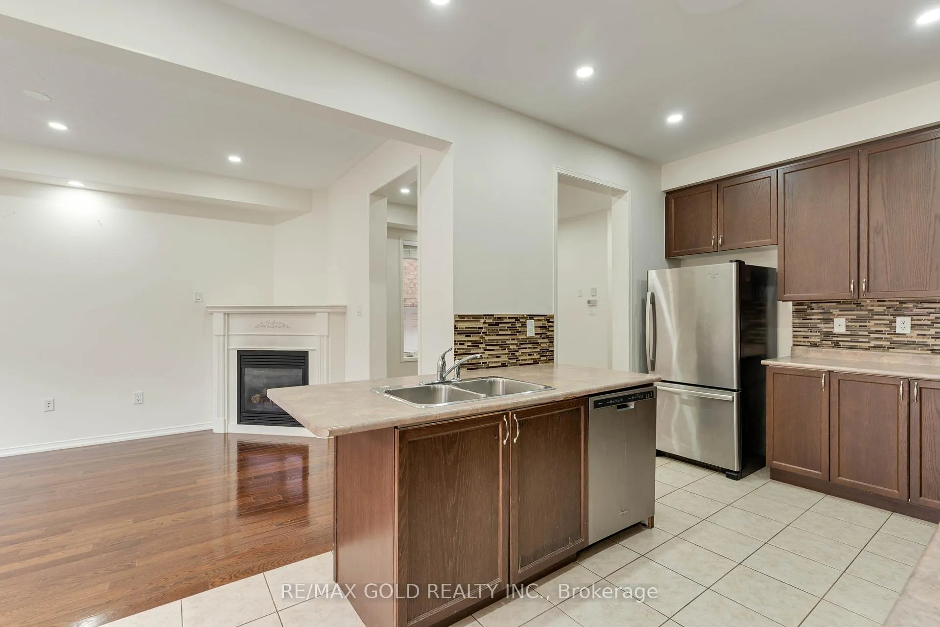 Photo 12 of 49 Pentonville Road, Brampton, Sandringham-Wellington — HOMEH