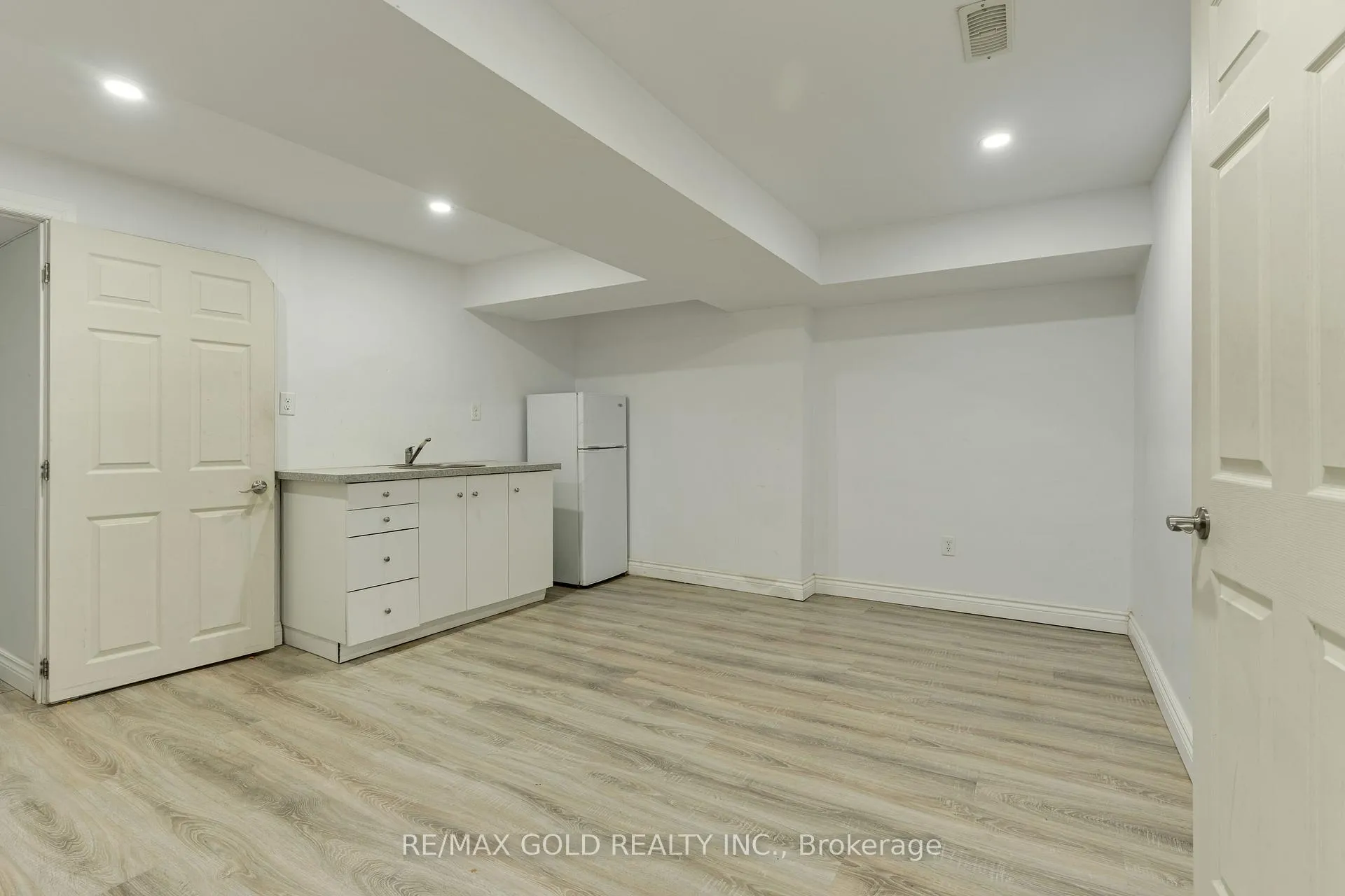 Photo 28 of 49 Pentonville Road, Brampton, Sandringham-Wellington — HOMEH
