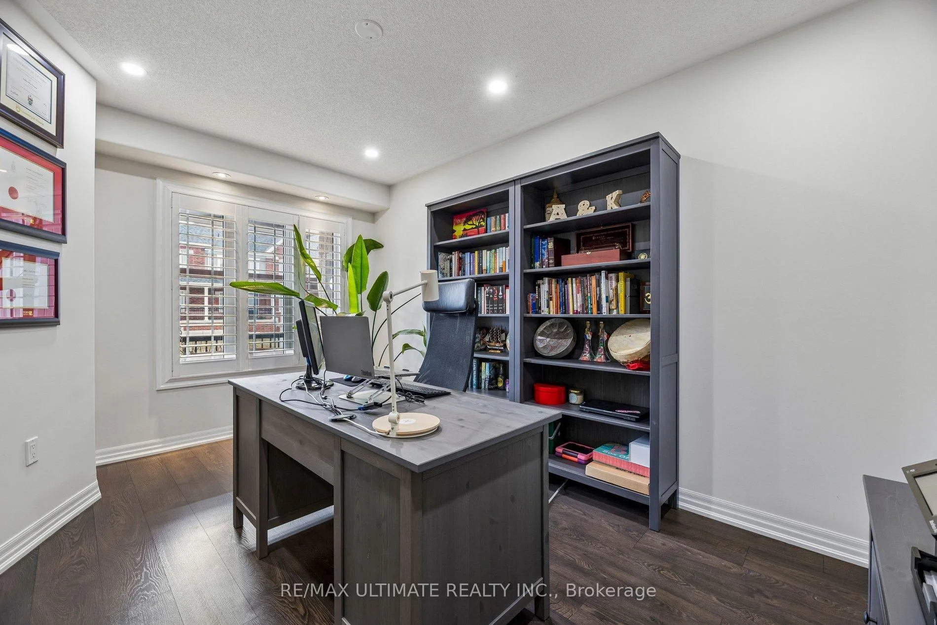 Photo 6 of 1825 Silverstone Crescent, Oshawa, Samac — HOMEH