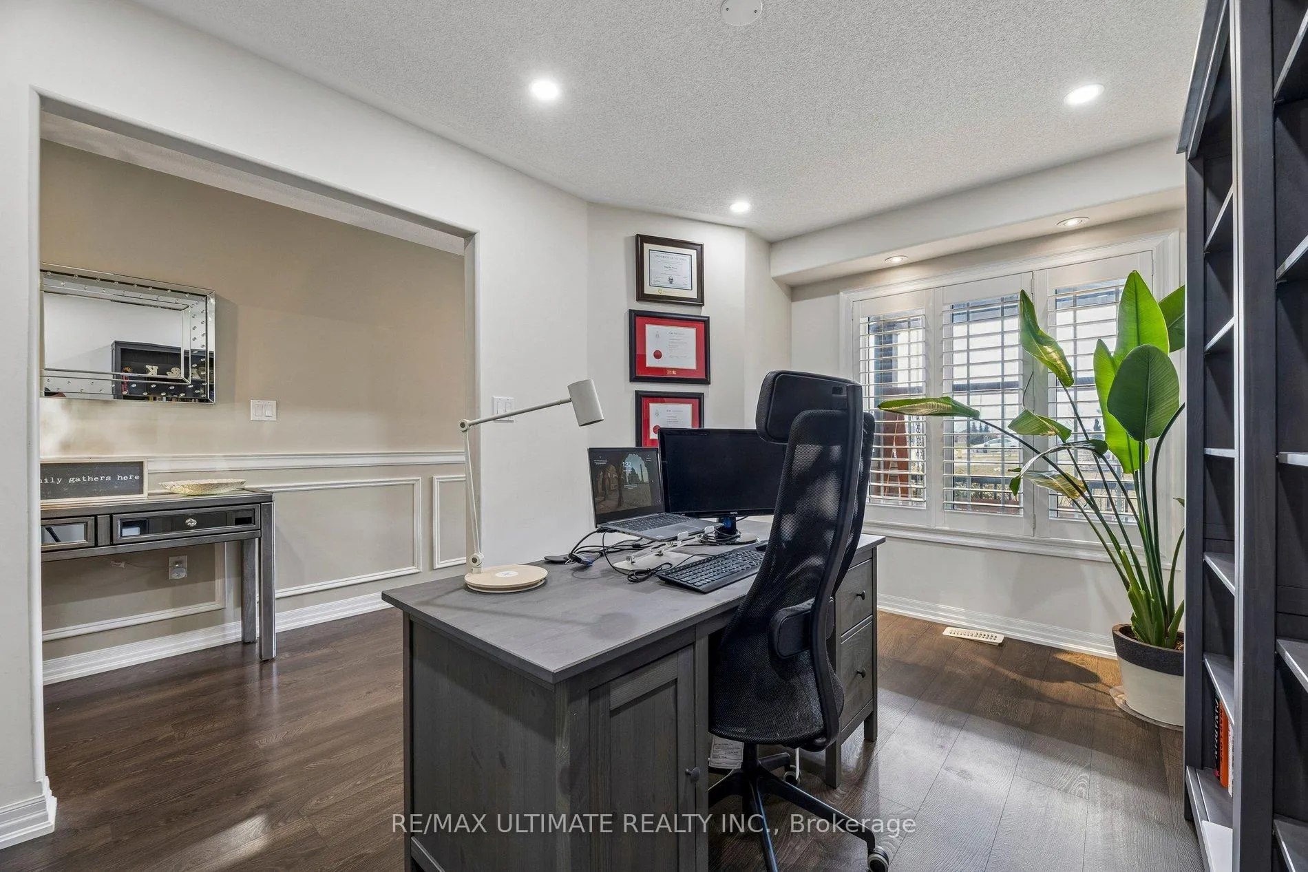 Photo 7 of 1825 Silverstone Crescent, Oshawa, Samac — HOMEH