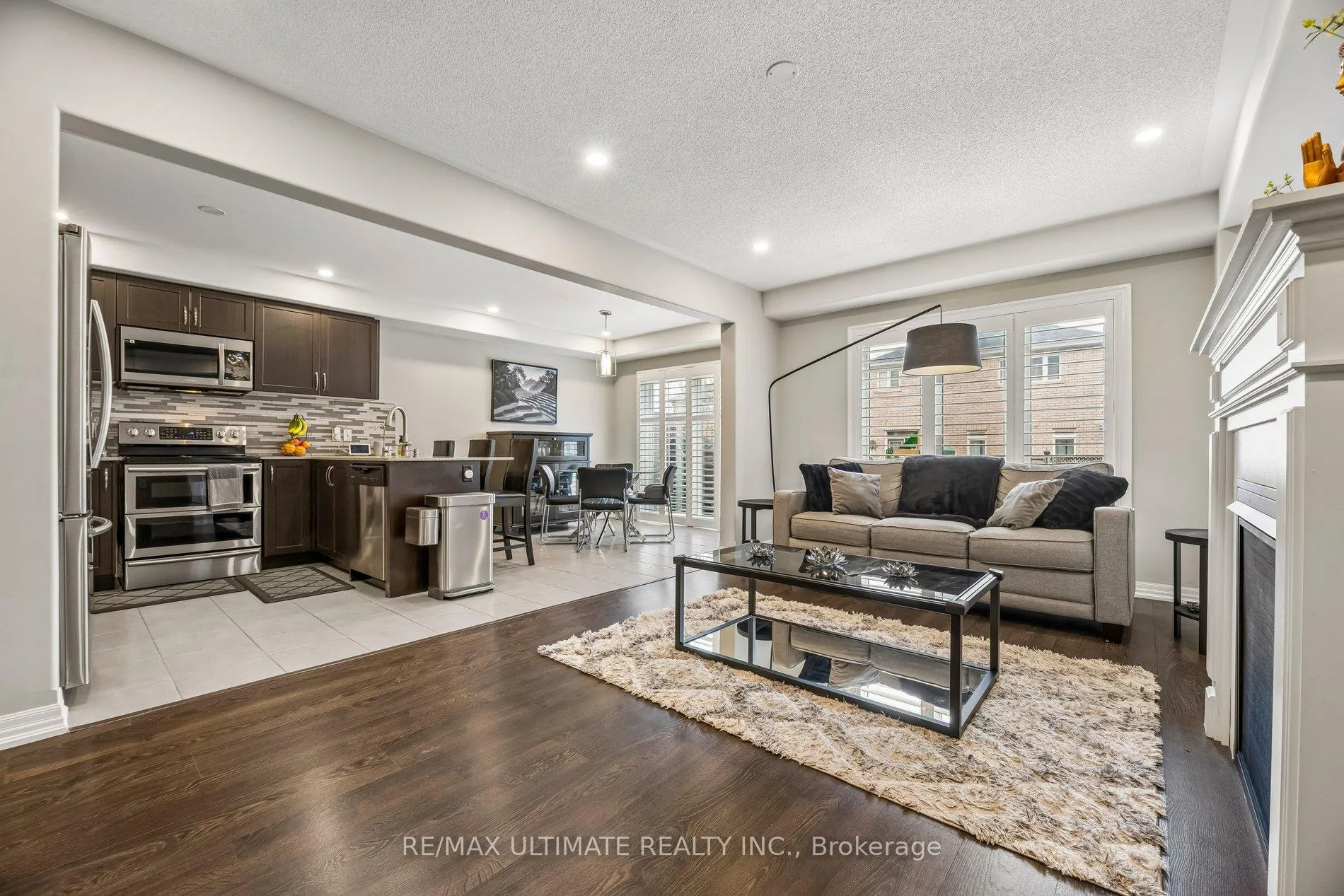 Photo 12 of 1825 Silverstone Crescent, Oshawa, Samac — HOMEH
