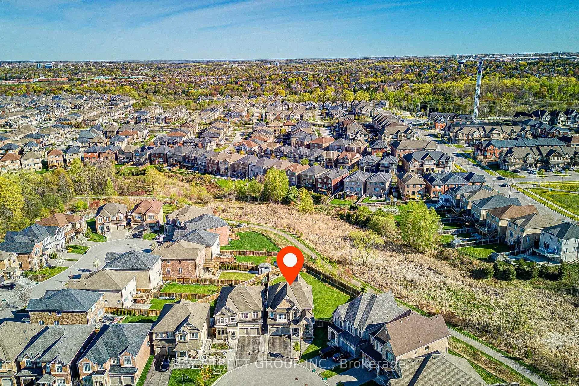 Photo 6 of 28 Boland Court, Aurora, Rural Aurora — HOMEH