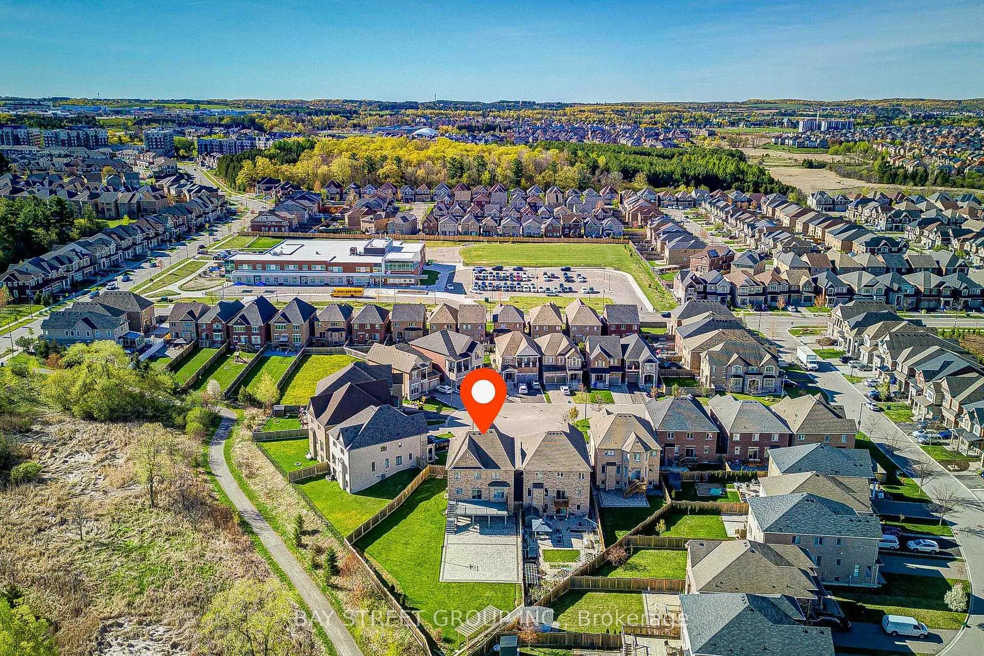Photo 7 of 28 Boland Court, Aurora, Rural Aurora — HOMEH