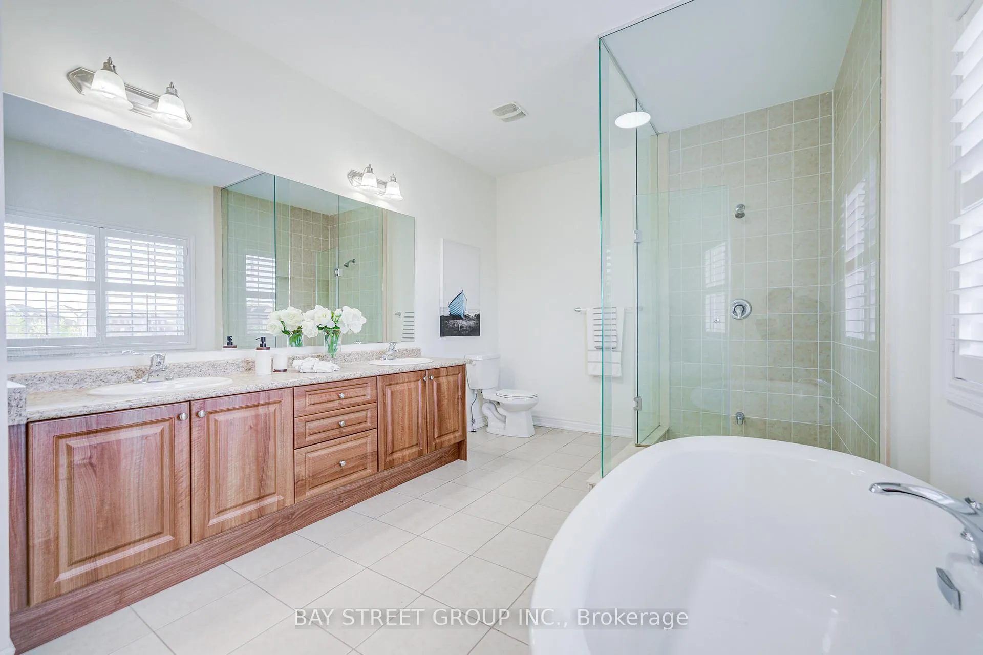 Photo 31 of 28 Boland Court, Aurora, Rural Aurora — HOMEH