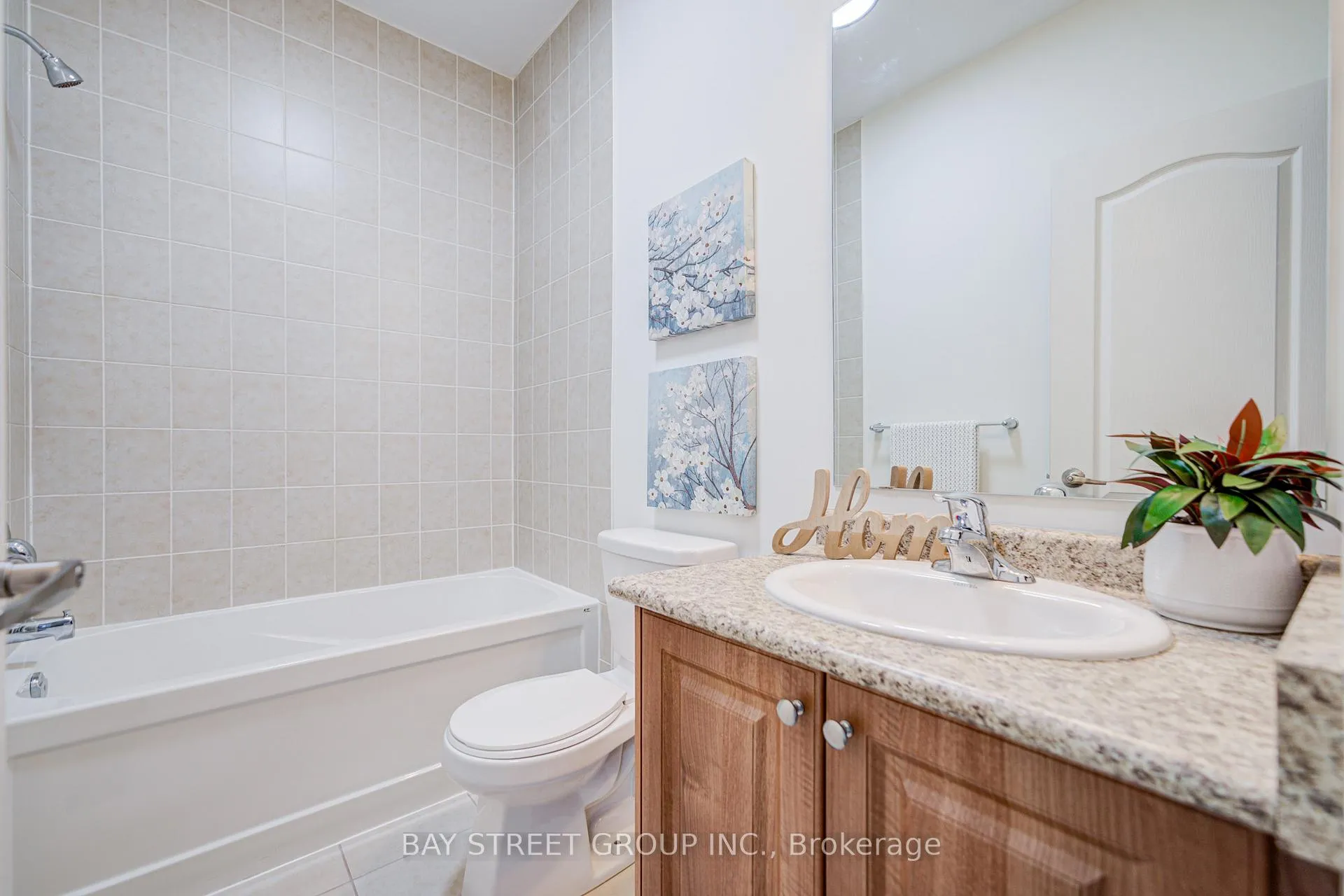 Photo 42 of 28 Boland Court, Aurora, Rural Aurora — HOMEH