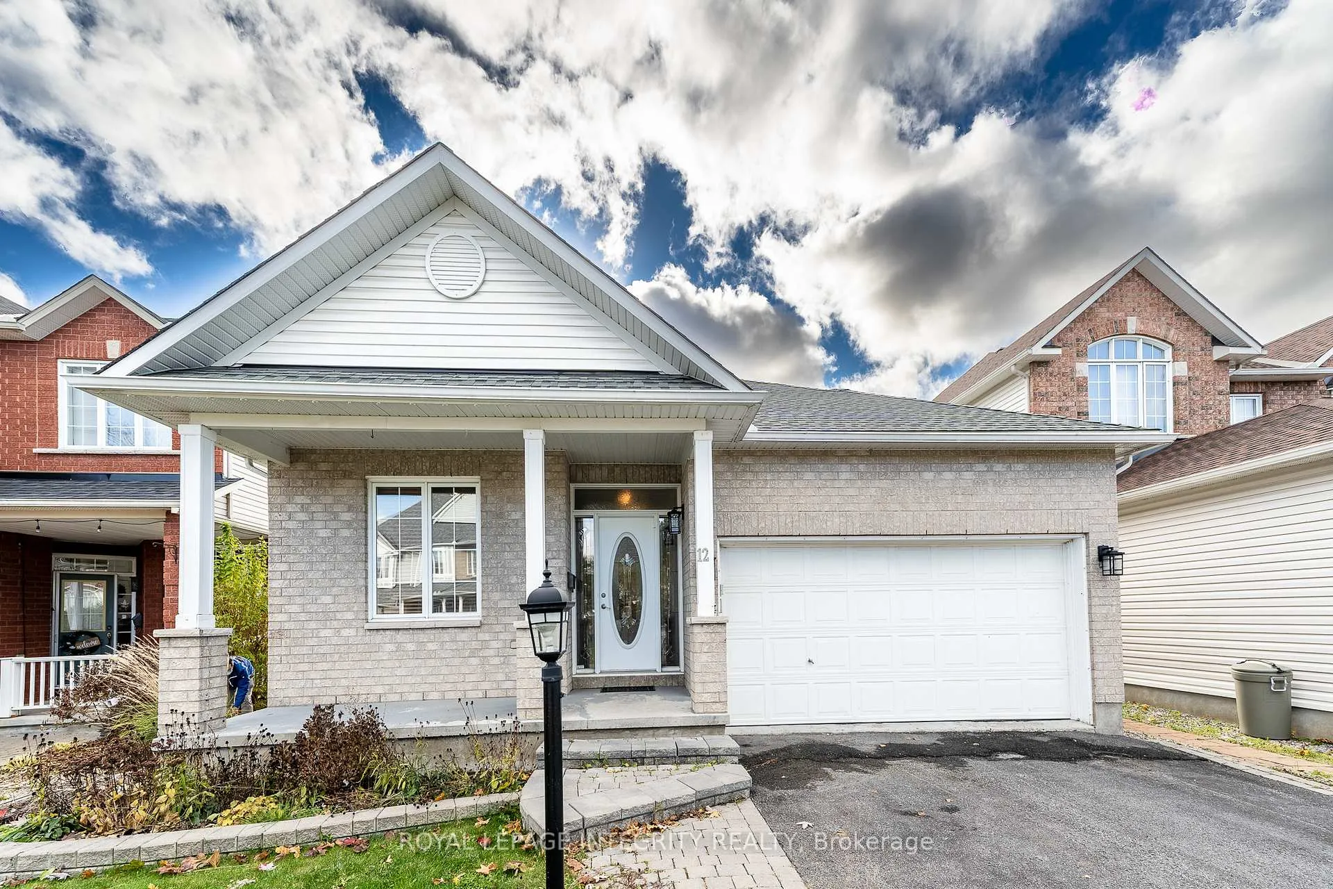 Photo 1 of 12 Maple Stand Way, Ottawa, Barrhaven East — HOMEH