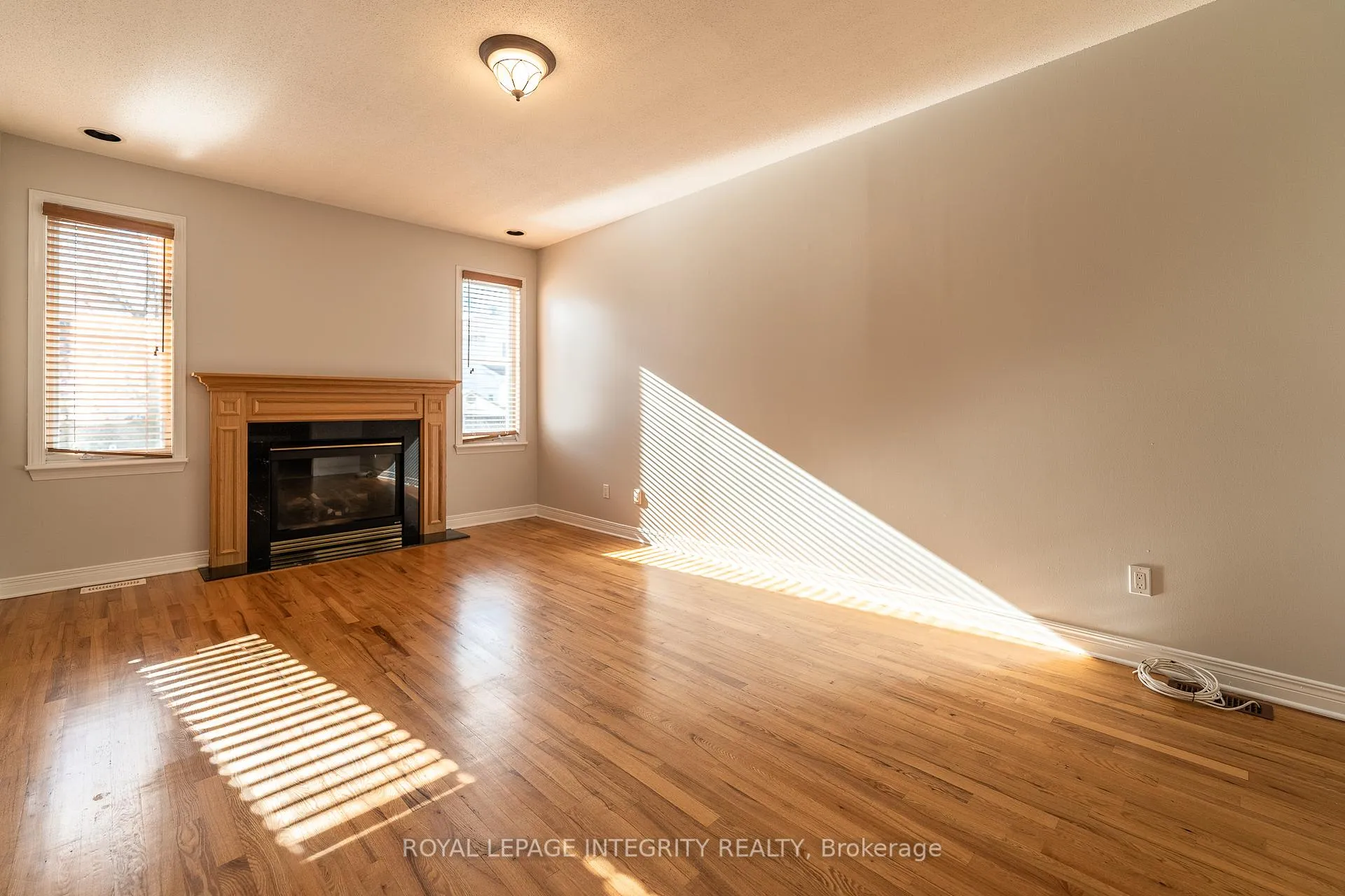 Photo 6 of 12 Maple Stand Way, Ottawa, Barrhaven East — HOMEH