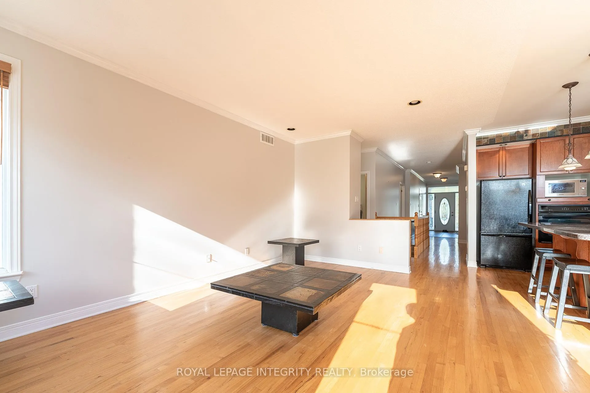Photo 8 of 12 Maple Stand Way, Ottawa, Barrhaven East — HOMEH