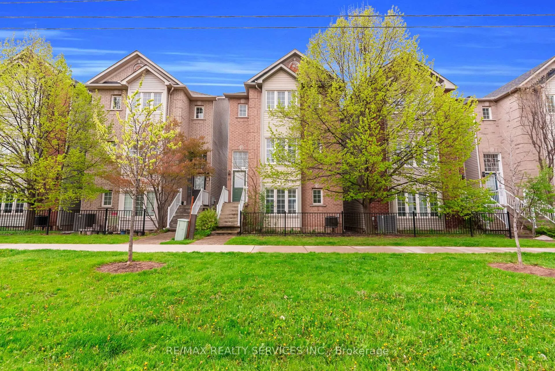 Front of Unit 28, 5110 Fairview Street