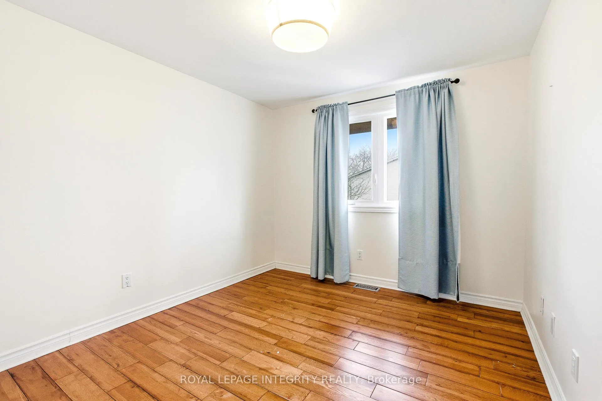Photo 19 of Unit 33, 3205 Uplands Drive, Ottawa, Hunt Club Woods — HOMEH