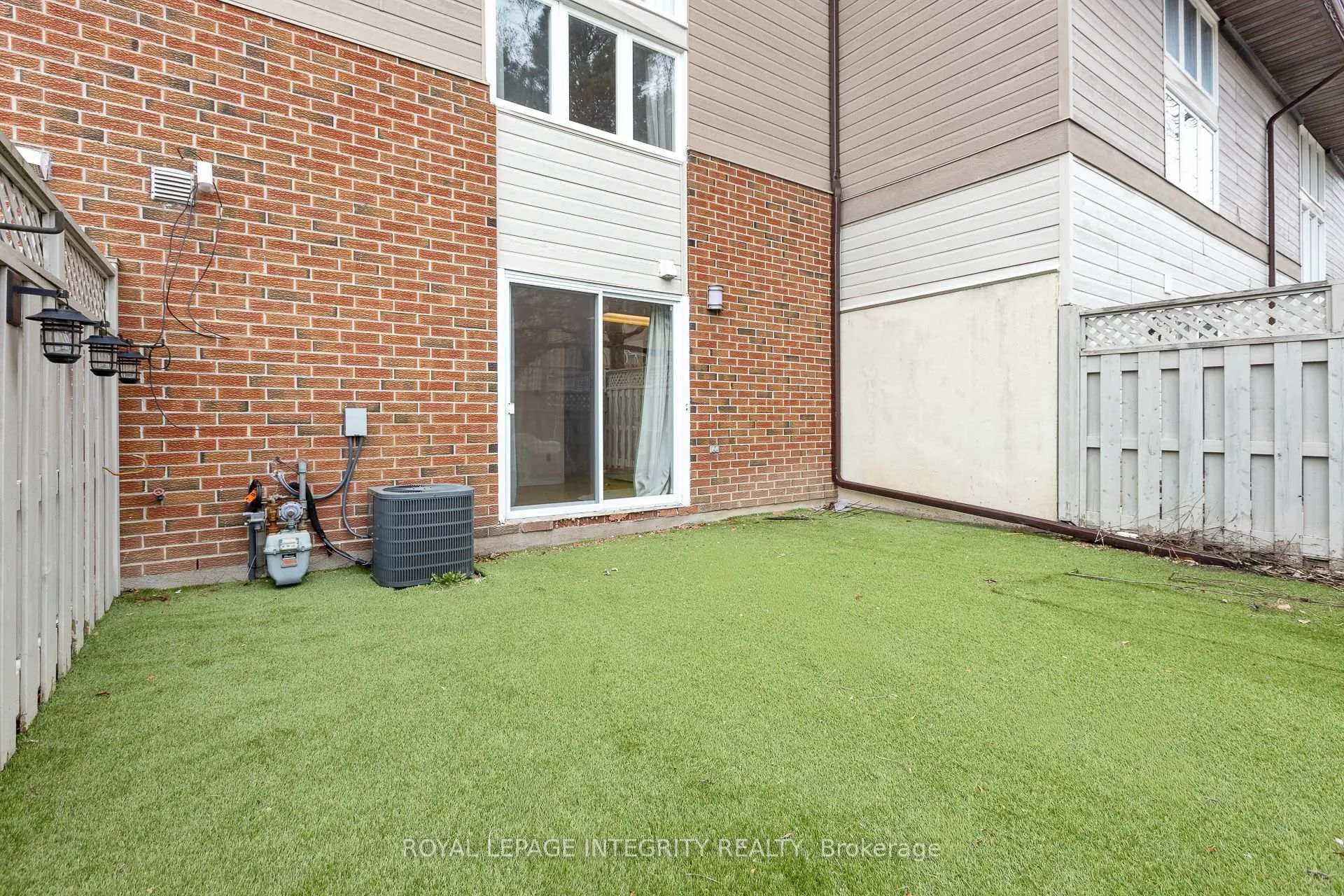 Photo 26 of Unit 33, 3205 Uplands Drive, Ottawa, Hunt Club Woods — HOMEH