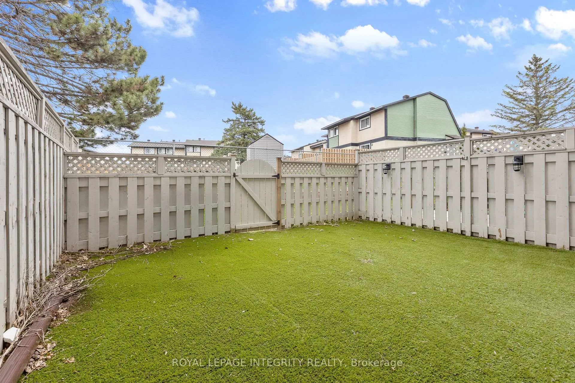 Photo 27 of Unit 33, 3205 Uplands Drive, Ottawa, Hunt Club Woods — HOMEH