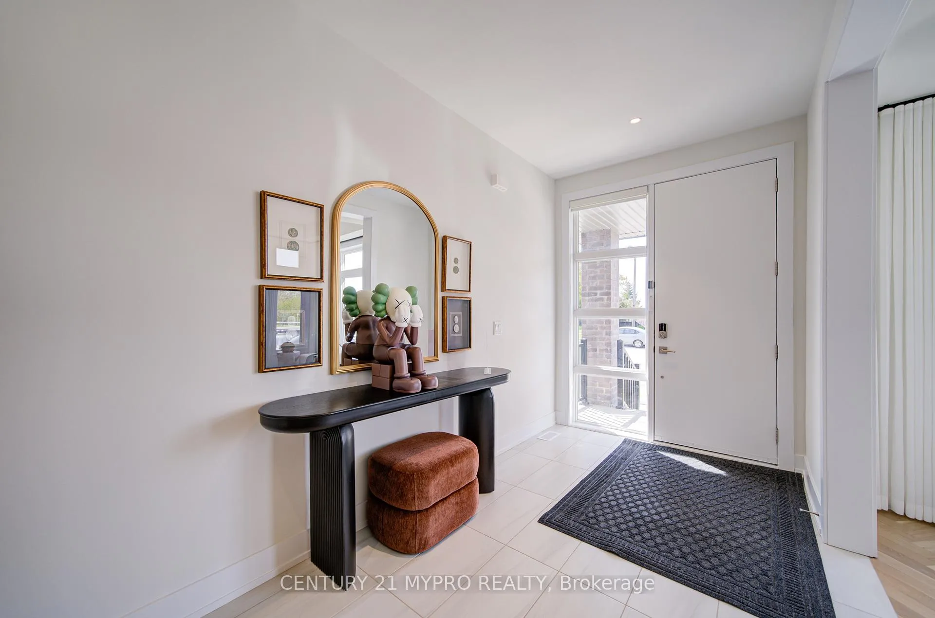 Photo 5 of 12 Vanderbergh Avenue, Markham, Angus Glen — HOMEH