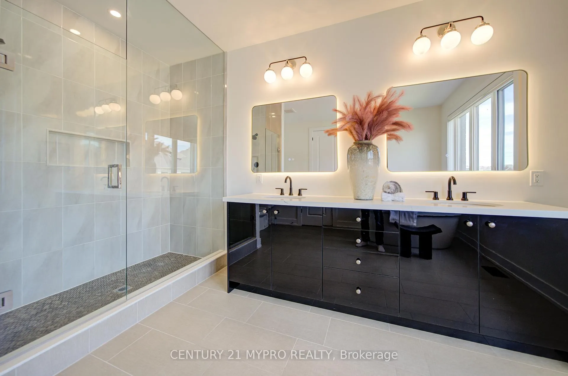 Photo 26 of 12 Vanderbergh Avenue, Markham, Angus Glen — HOMEH