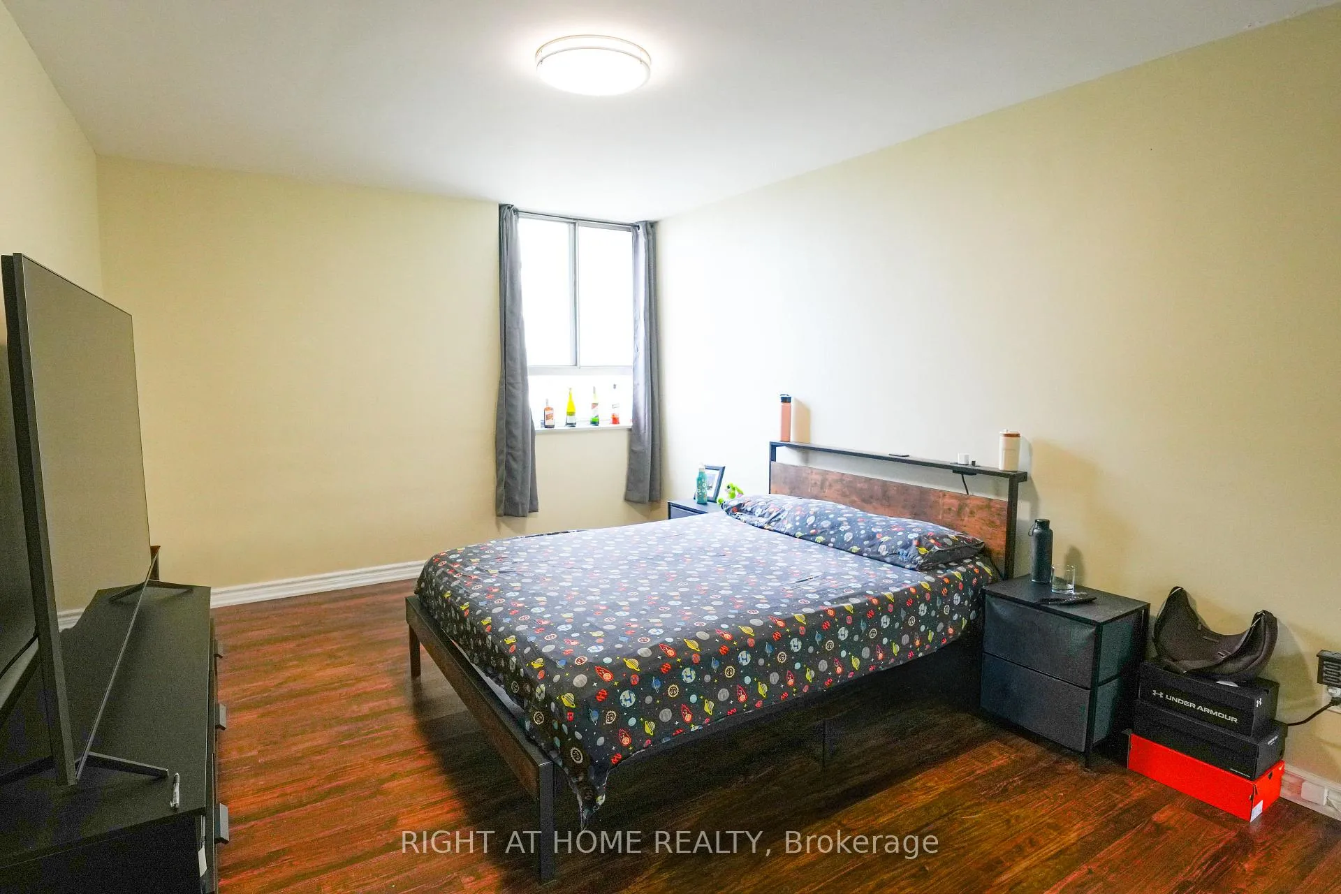 Photo 7 of Unit 2203, 1 Massey Square, Toronto, Crescent Town — HOMEH