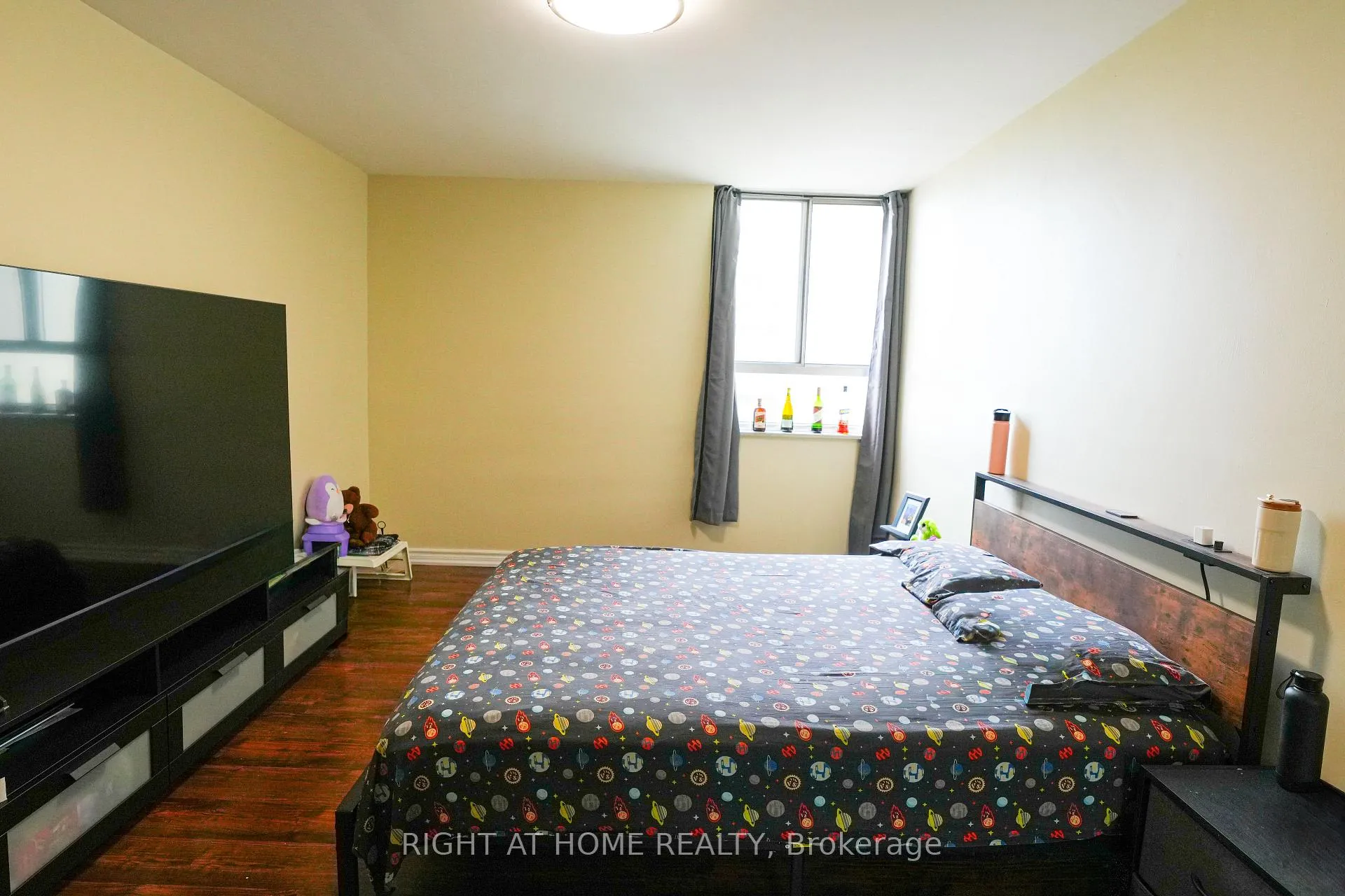 Photo 8 of Unit 2203, 1 Massey Square, Toronto, Crescent Town — HOMEH