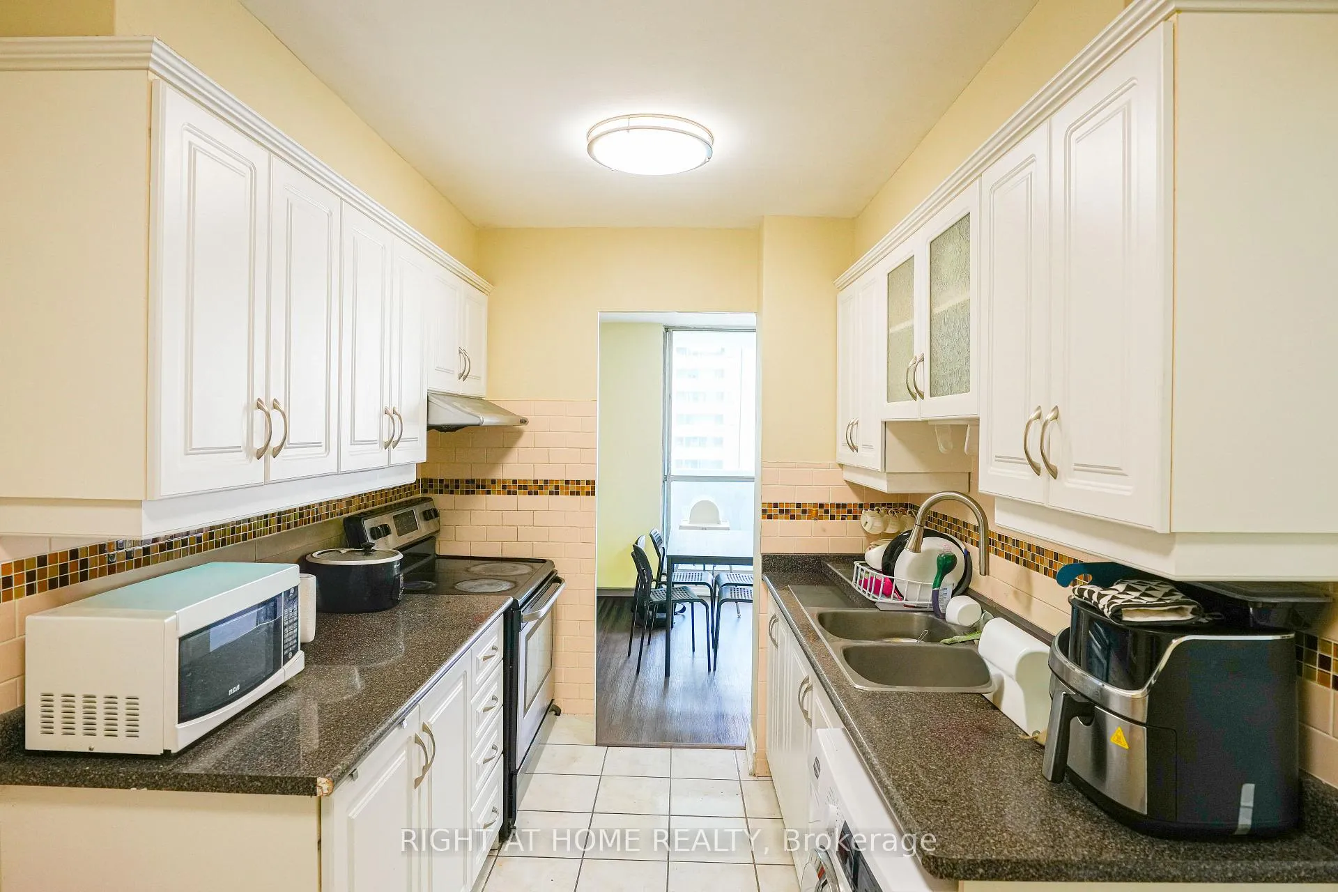 Photo 11 of Unit 2203, 1 Massey Square, Toronto, Crescent Town — HOMEH