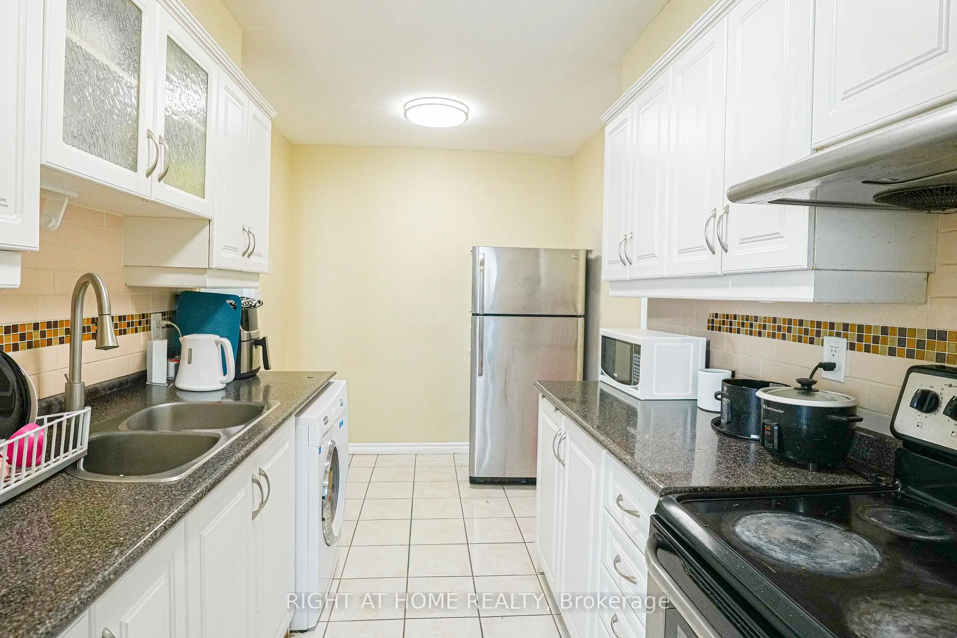Photo 12 of Unit 2203, 1 Massey Square, Toronto, Crescent Town — HOMEH