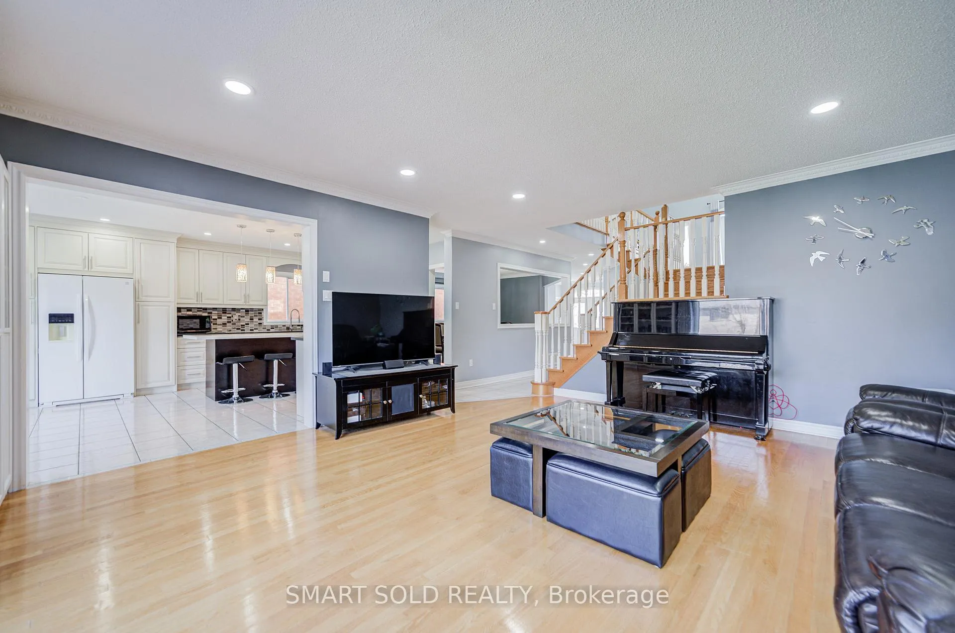 Photo 11 of 72 Norbury Drive, Markham, Rouge Fairways — HOMEH