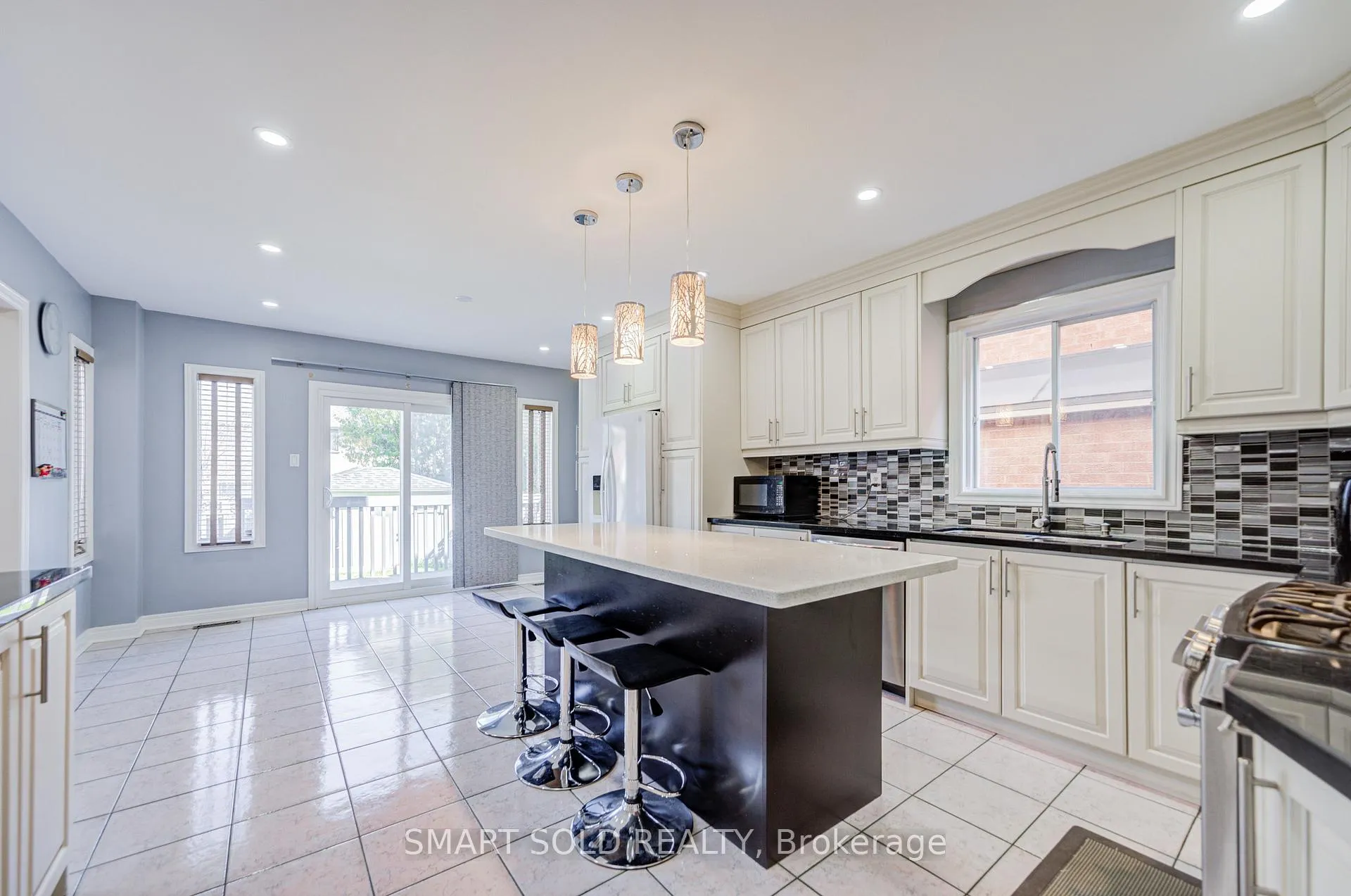 Photo 13 of 72 Norbury Drive, Markham, Rouge Fairways — HOMEH