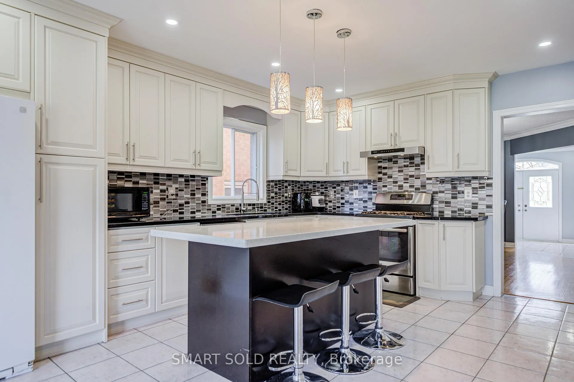 Photo 14 of 72 Norbury Drive, Markham, Rouge Fairways — HOMEH