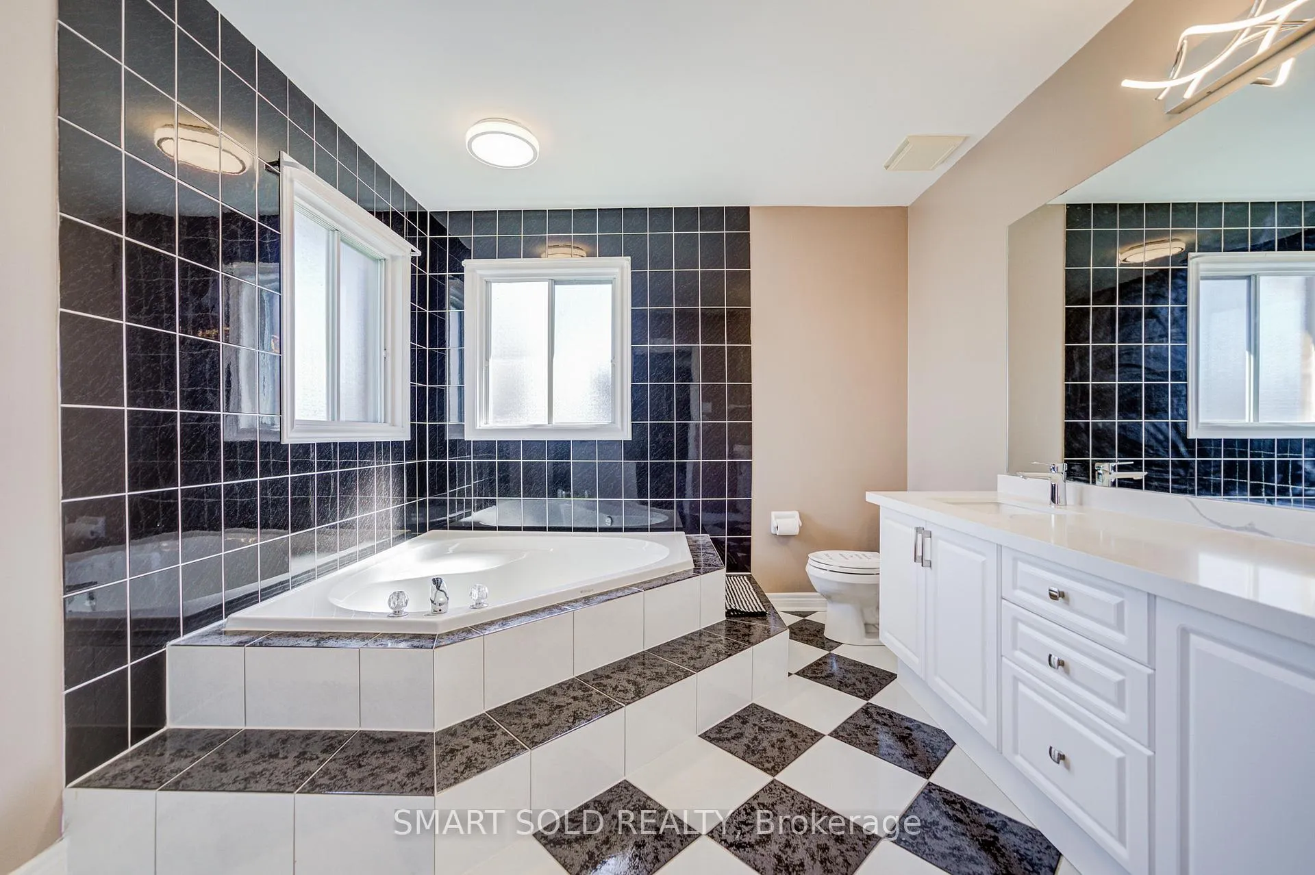 Photo 32 of 72 Norbury Drive, Markham, Rouge Fairways — HOMEH