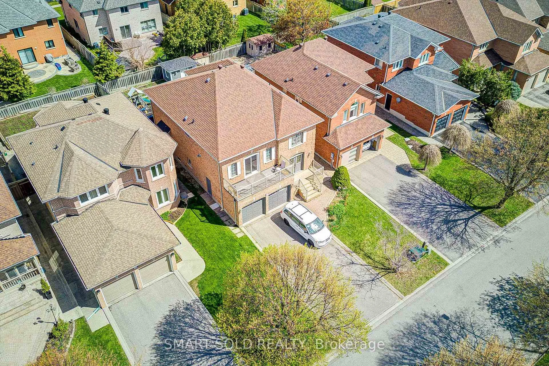 Photo 50 of 72 Norbury Drive, Markham, Rouge Fairways — HOMEH