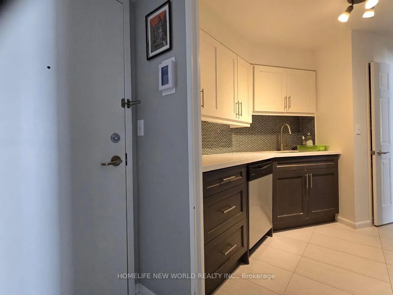 Photo 2 of Unit 1013, 7 Carlton Street, Toronto, Church-Yonge Corridor — HOMEH