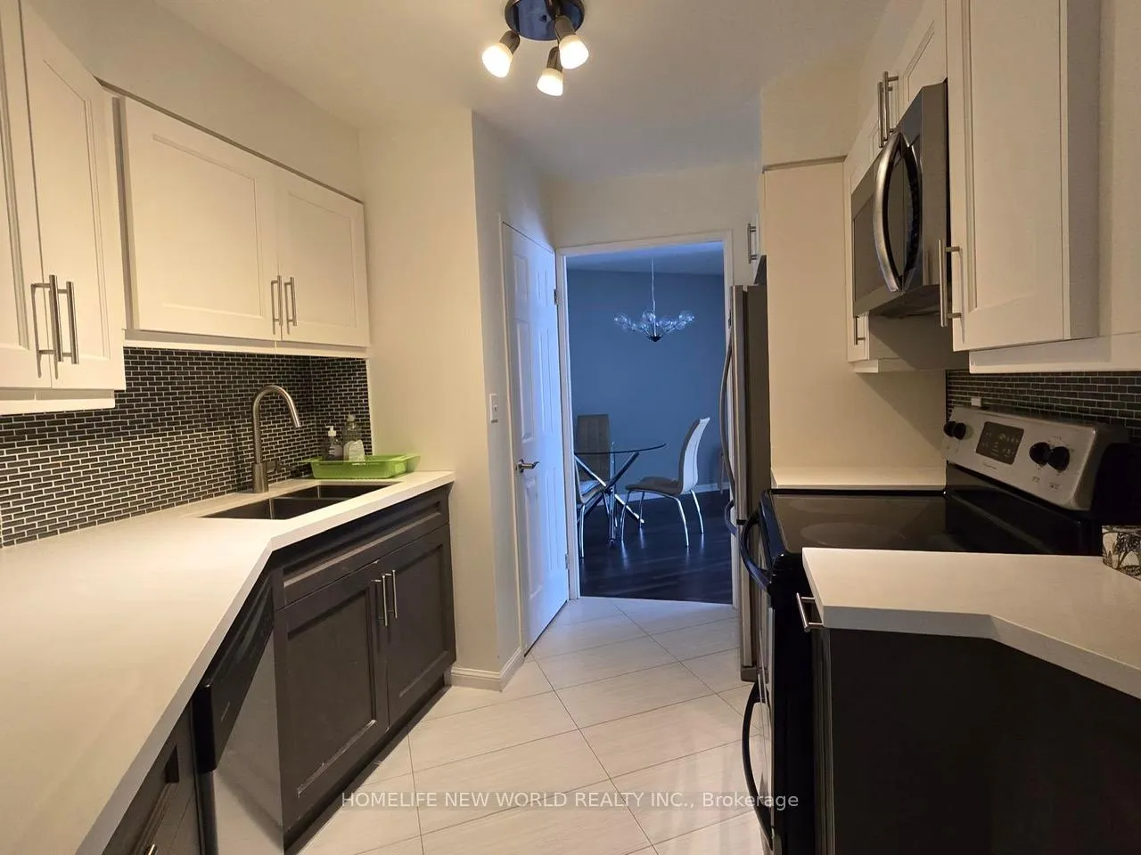Photo 3 of Unit 1013, 7 Carlton Street, Toronto, Church-Yonge Corridor — HOMEH