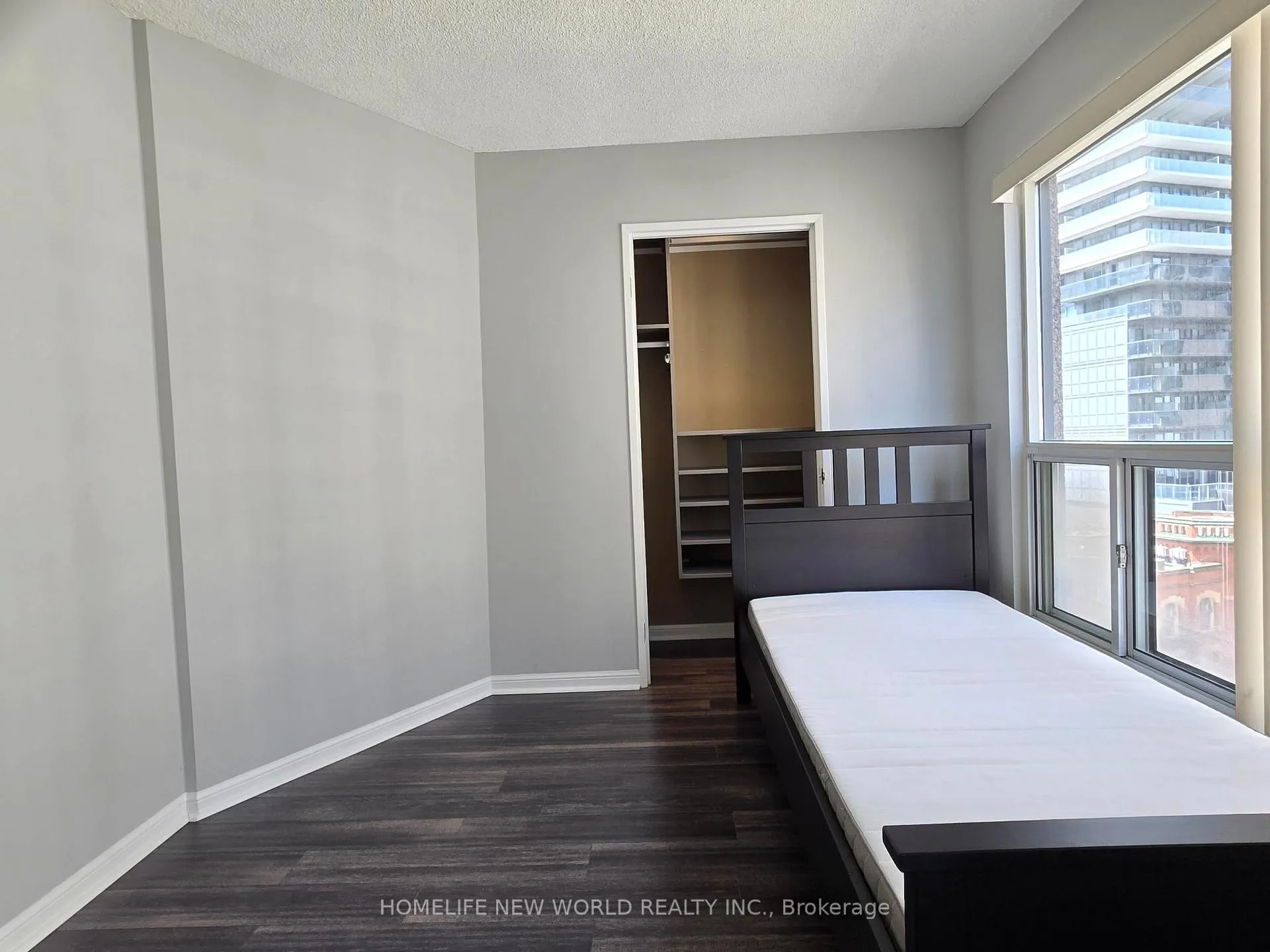 Photo 9 of Unit 1013, 7 Carlton Street, Toronto, Church-Yonge Corridor — HOMEH