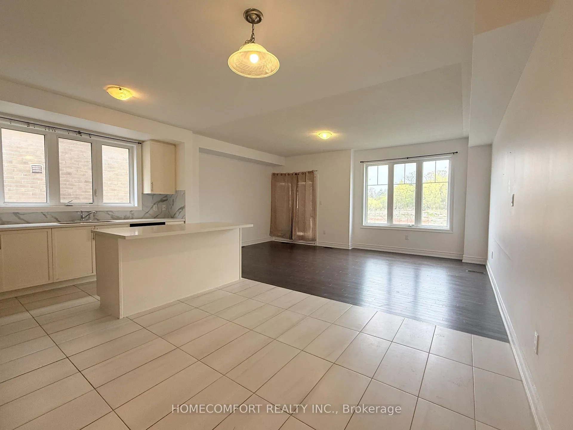 Photo 4 of 10 Ryler Way, Markham, Cedarwood — HOMEH