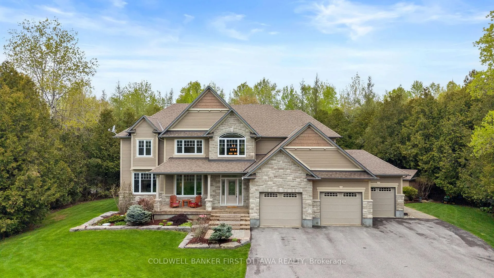 Front of 231 Ironstone Court
